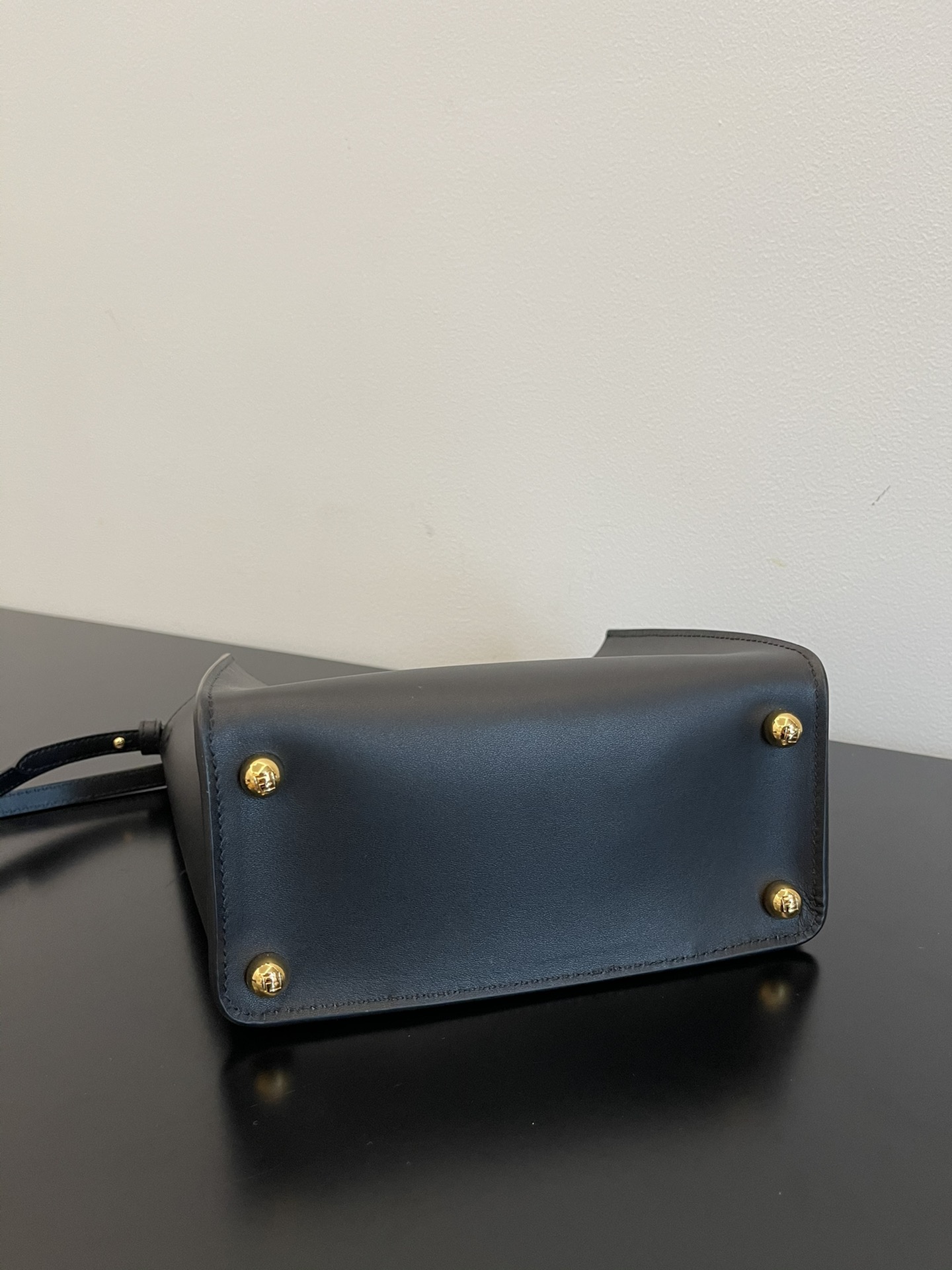 Fendi Way Handbags-23×7×18CM