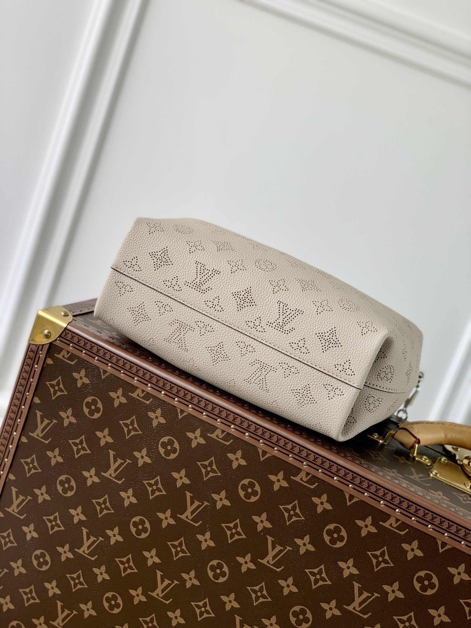Louis Vuitton Why Knot Handbag-28*34*12CM