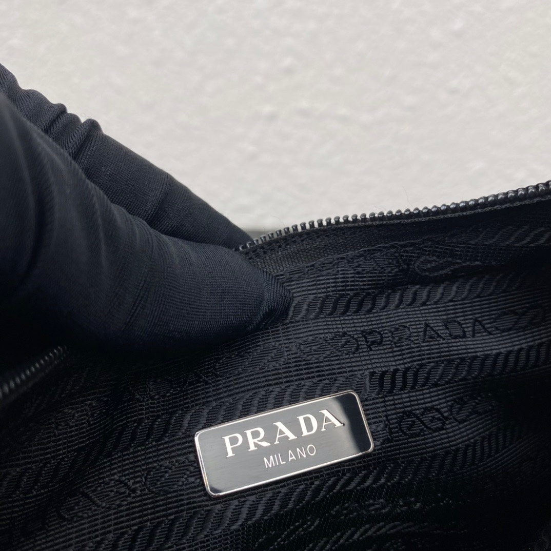 Prada 1NE515 Nylon Hobo Bag-23*13*5CM
