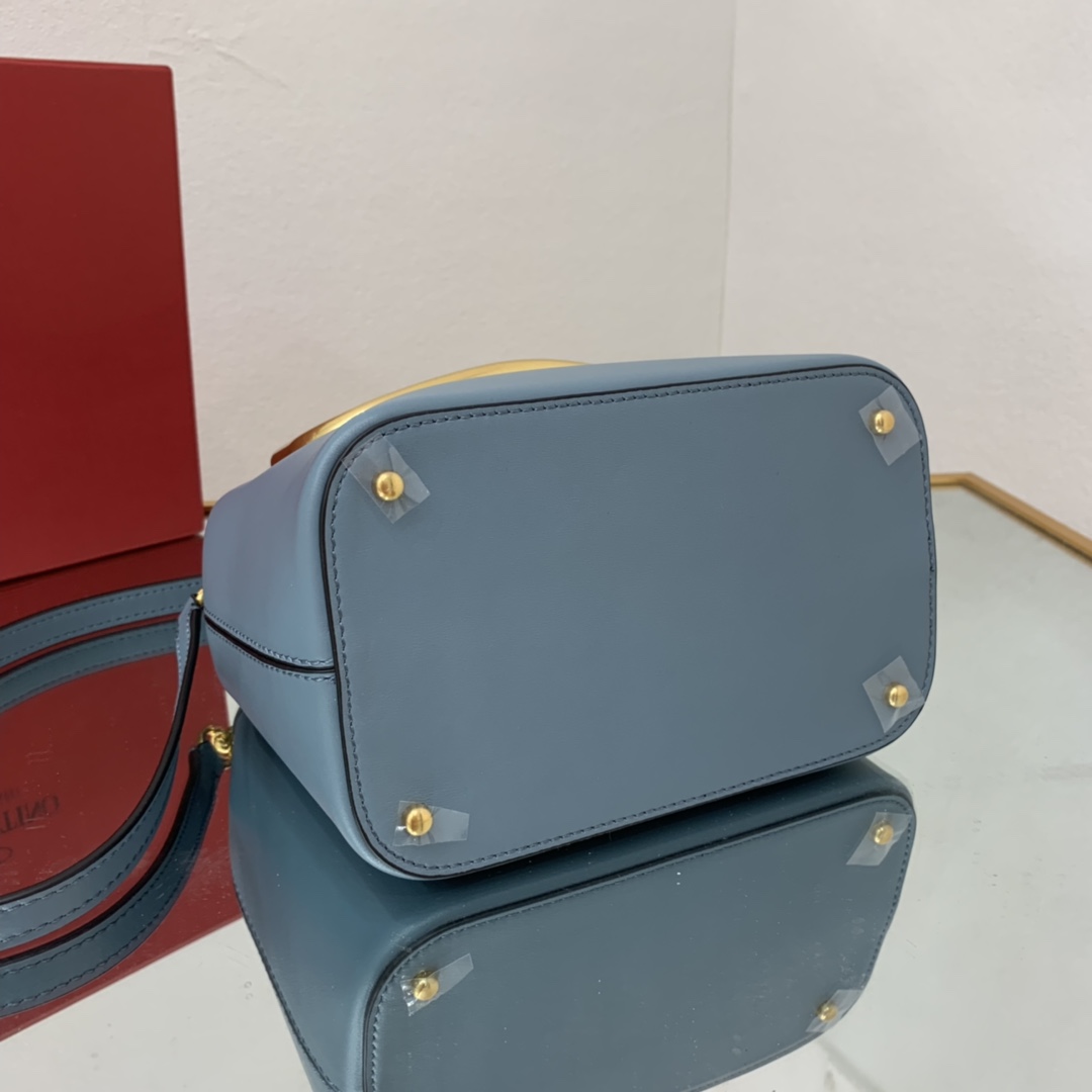 Valentino Garavani SuperVee Bag-20*19*12CM