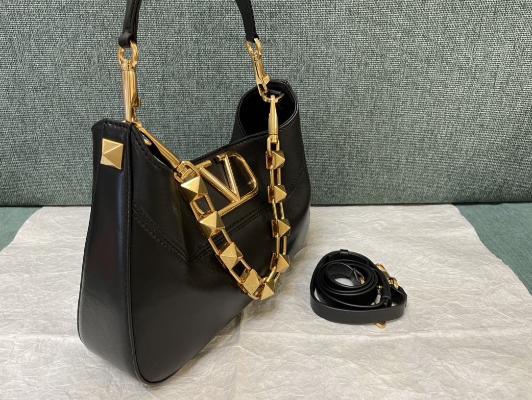 Valentino Garavani StudSign-28*22*7CM