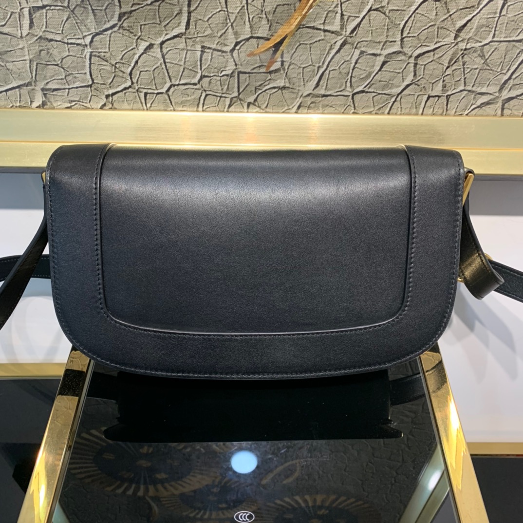 Valentino Garavani Supervee Handbags-26*8*16CM