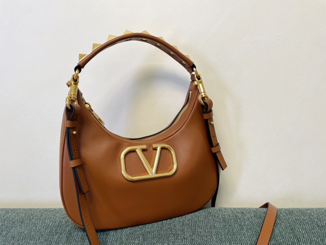 Valentino Garavani StudSign-26*30*7CM