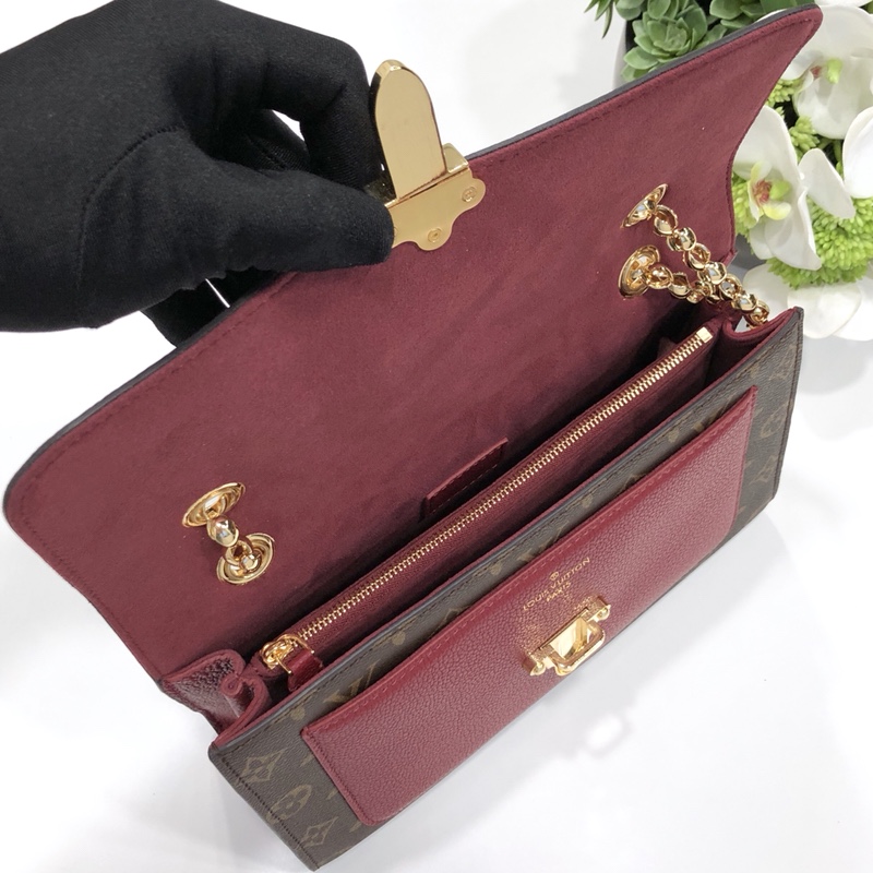 Louis Vuitton Victoire Handbags-27*17*10CM