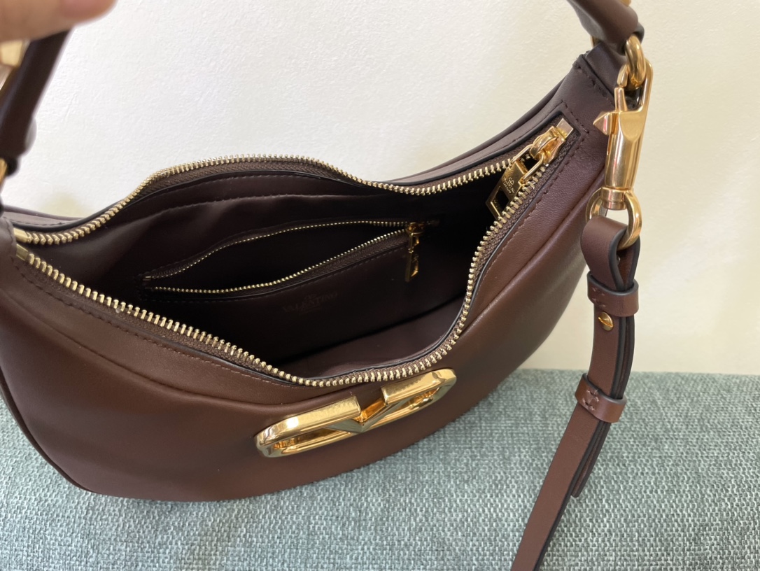 Valentino Garavani StudSign-26*30*7CM