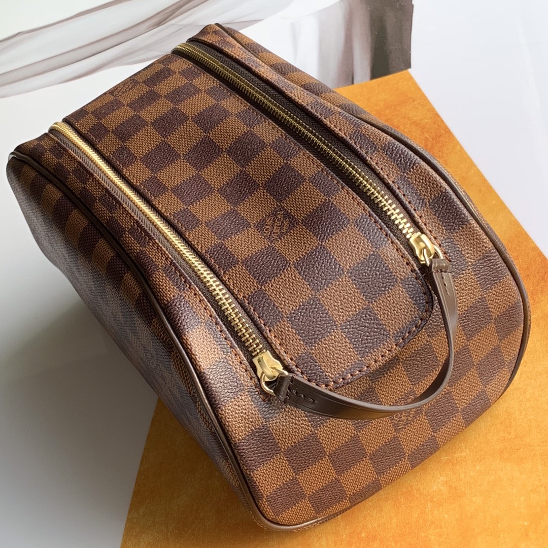 Louis Vuitton Cosmetic Bag-M47528-28*16*13CM Louis Vuitton Cosmetic Bag-M47528-28*16*13CM