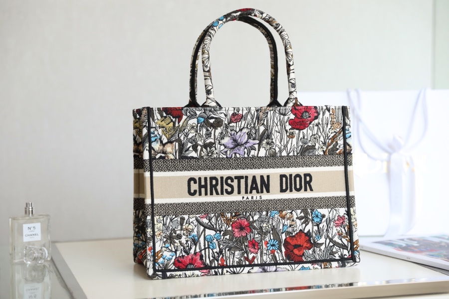 Diro Small Book Tote-36.5CM