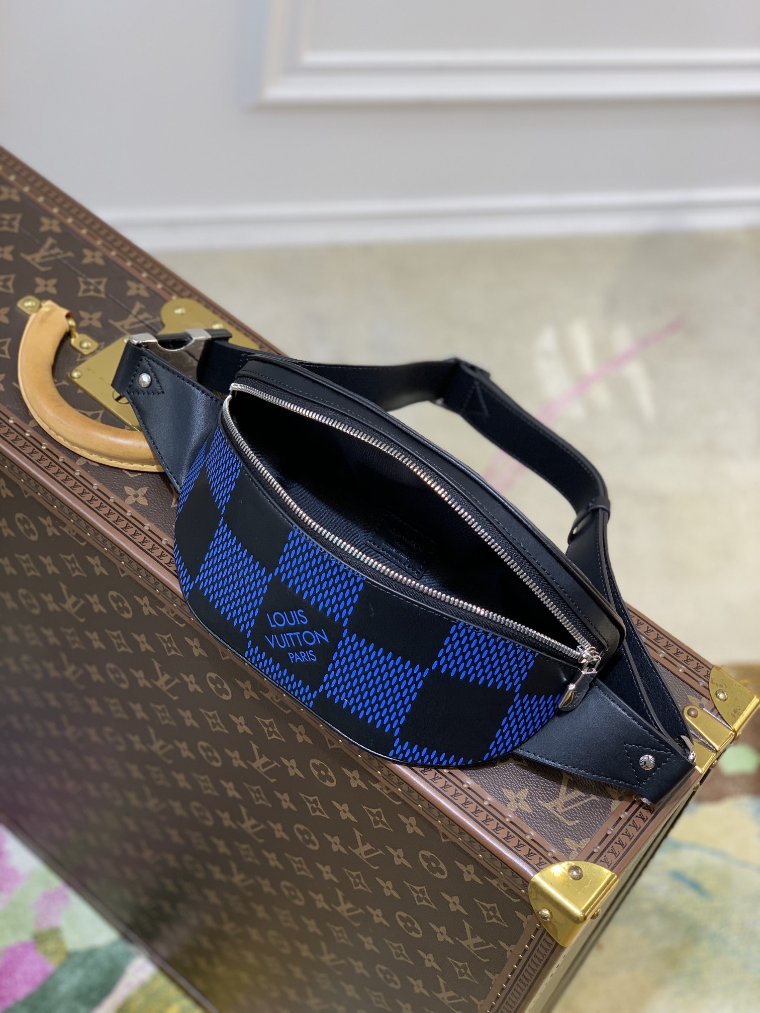 Louis Vuitton Campus Bum Bag-26*13*7CM