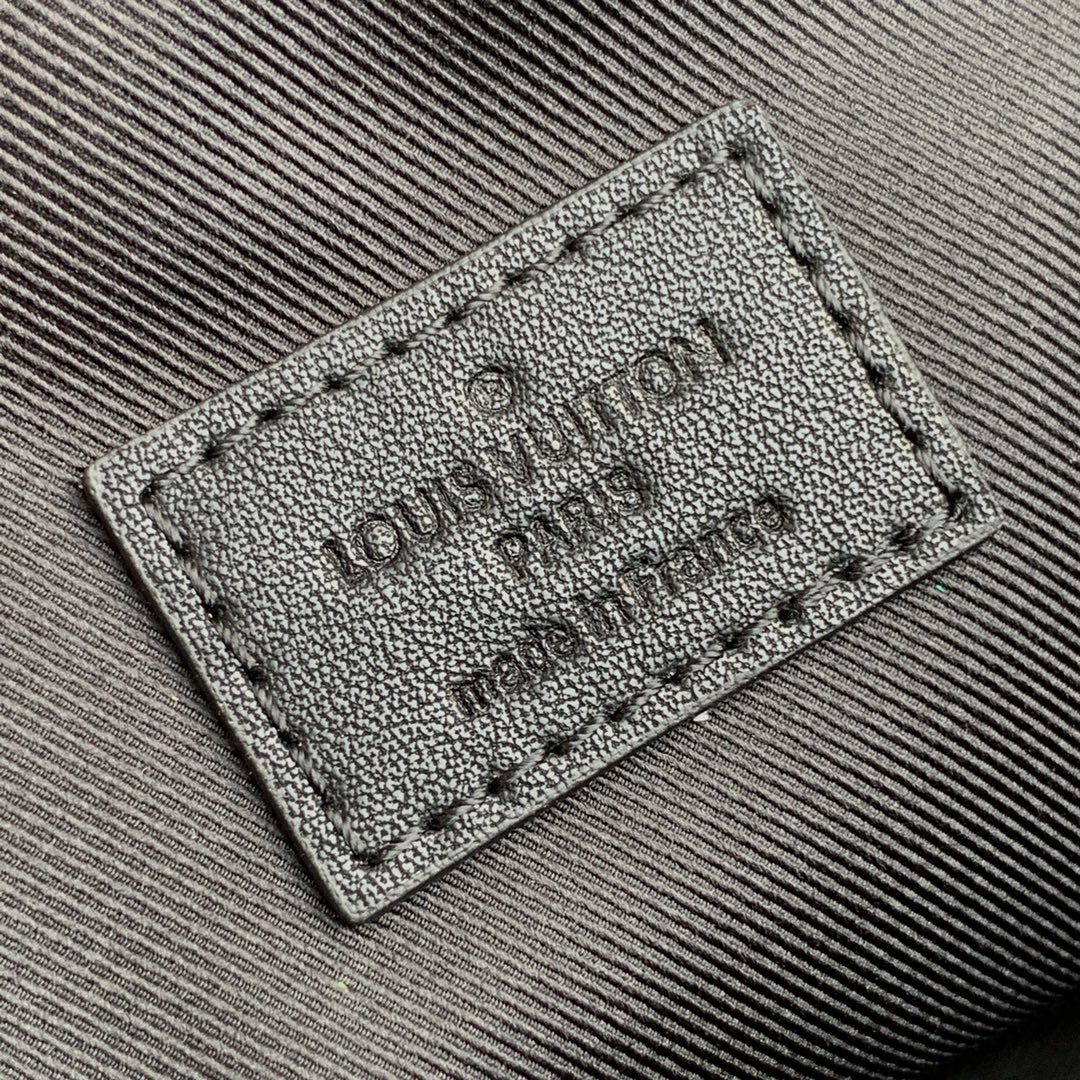 Louis Vuitton Campus Bum Bag-26*13*7CM
