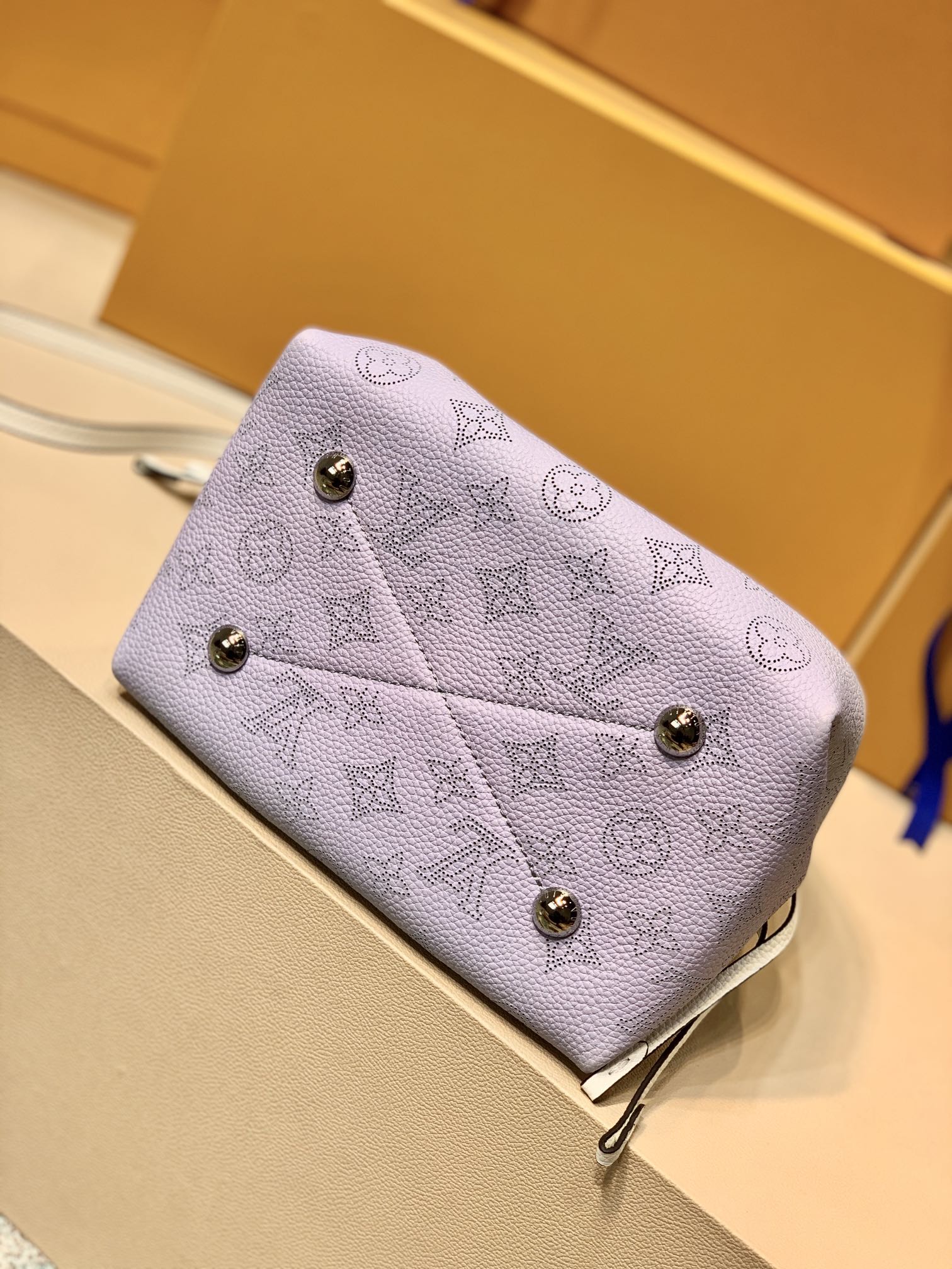 Louis Vuitton Bella Tote Bag-M57201-19*22*14CM