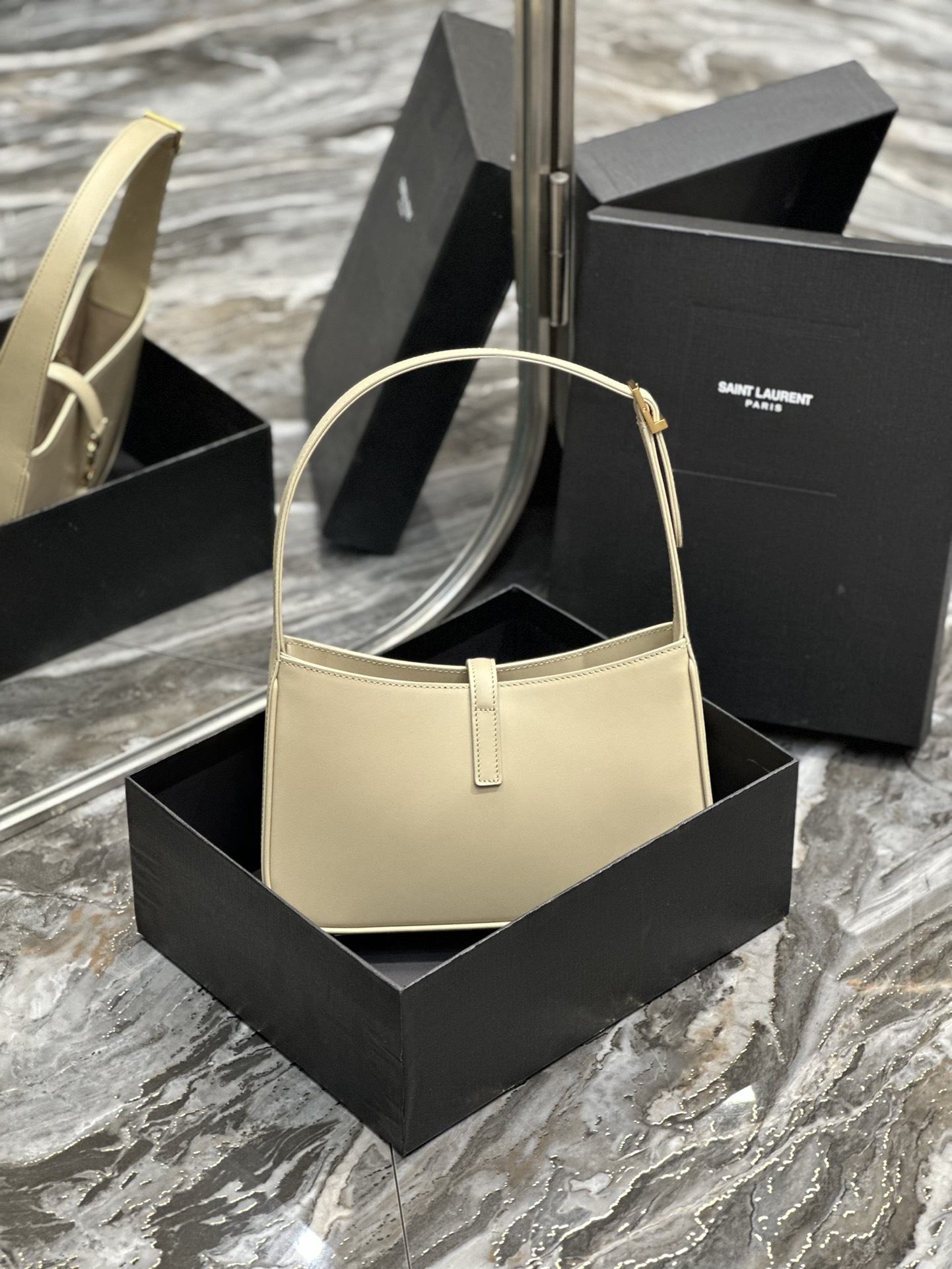 YSL Le5A7 Vintage Bag-25X14X10CM