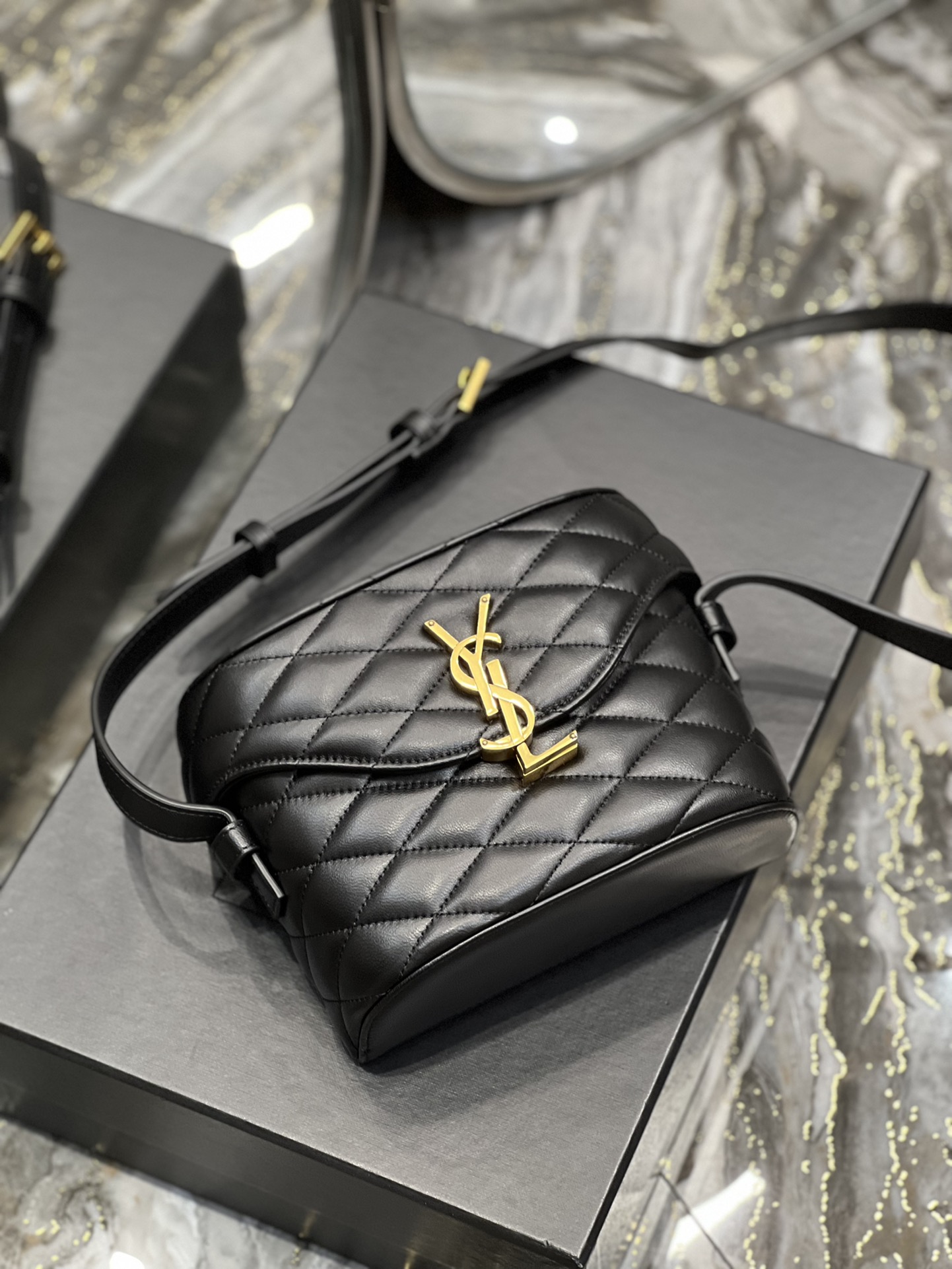 YSL June Handbags-19*15*8CM