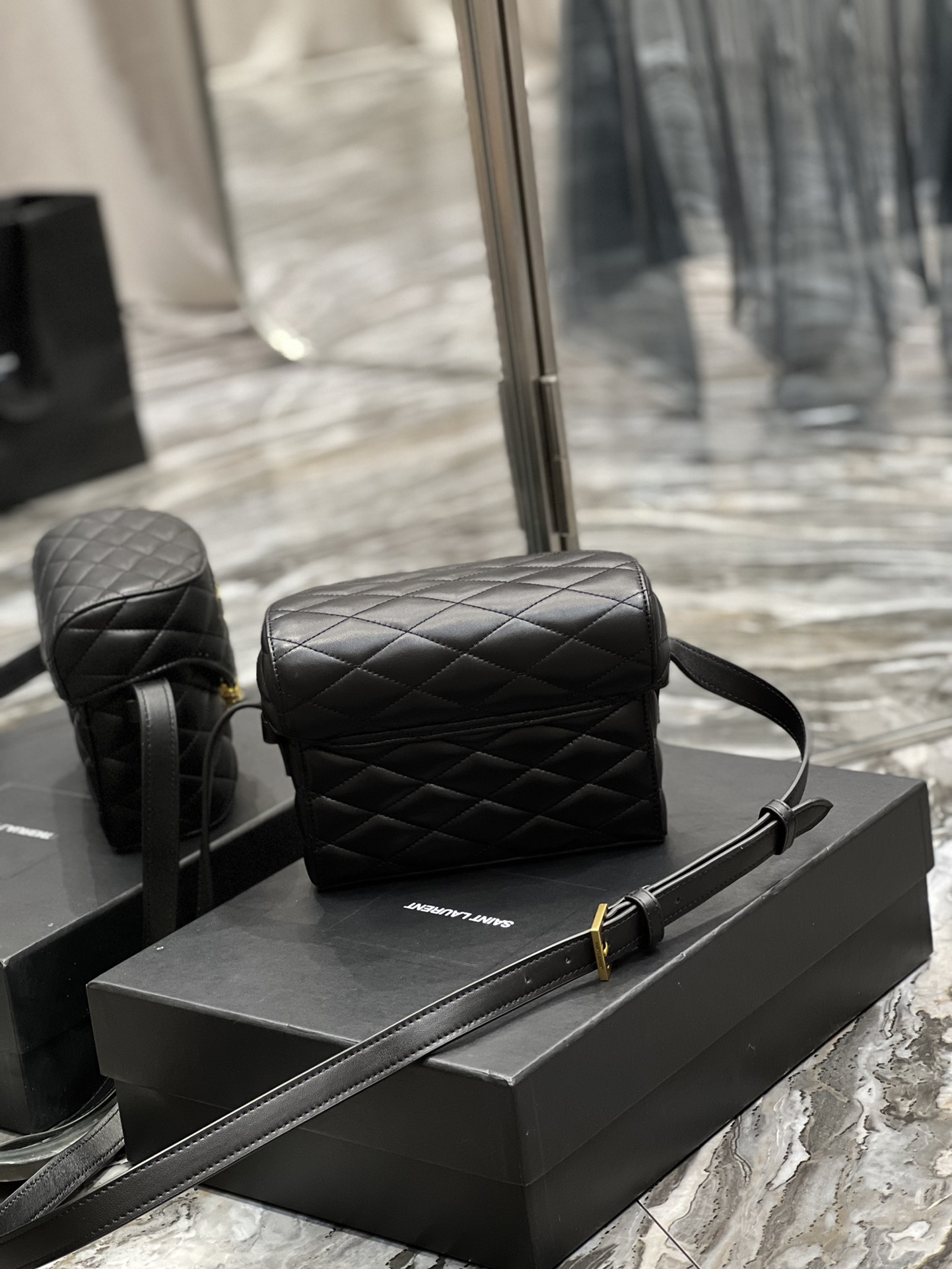 YSL June Handbags-19*15*8CM