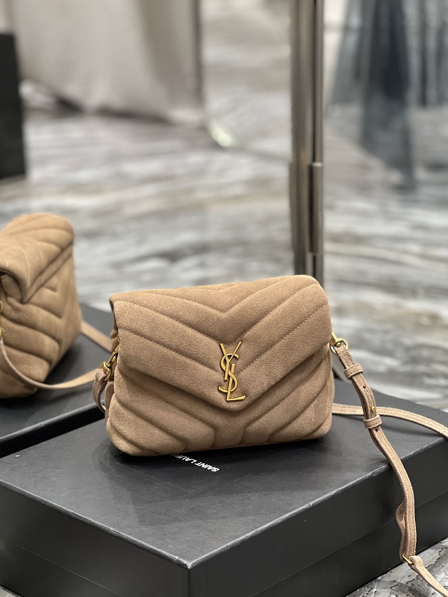 YSL LouLou Bag-20*14*7CM