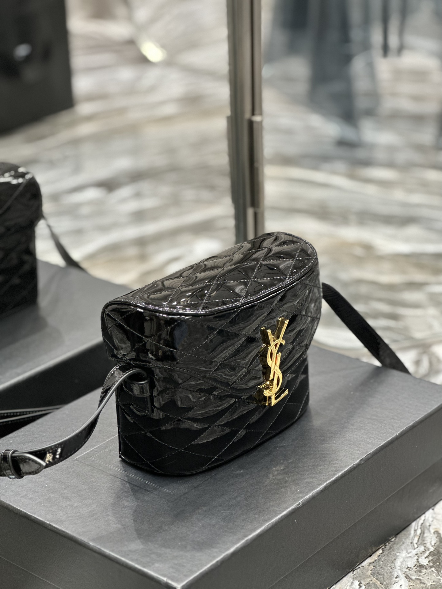 YSL June Handbags-19*15*8CM