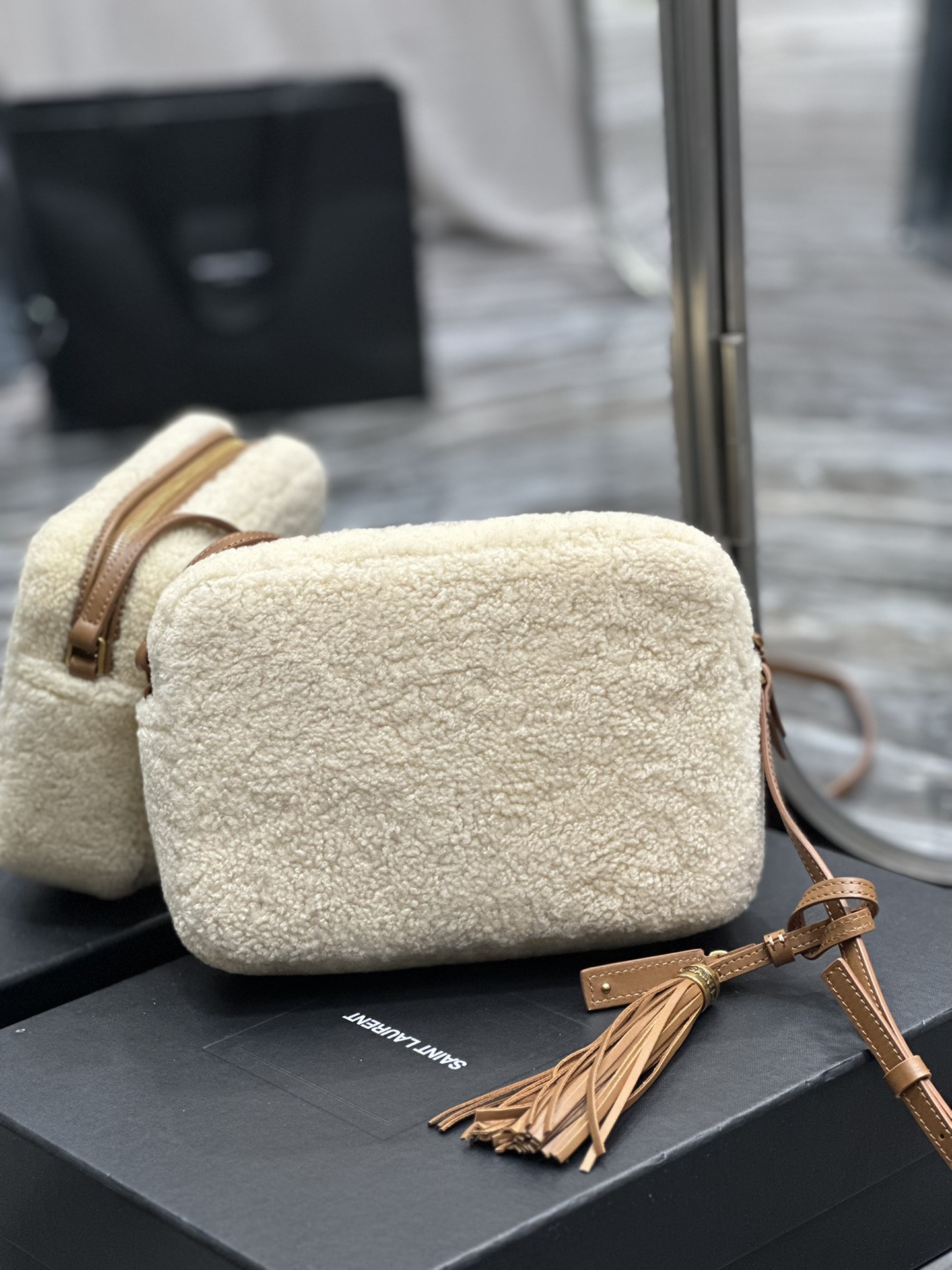 YSL Lou Camera Bag-‎23x16x6CM