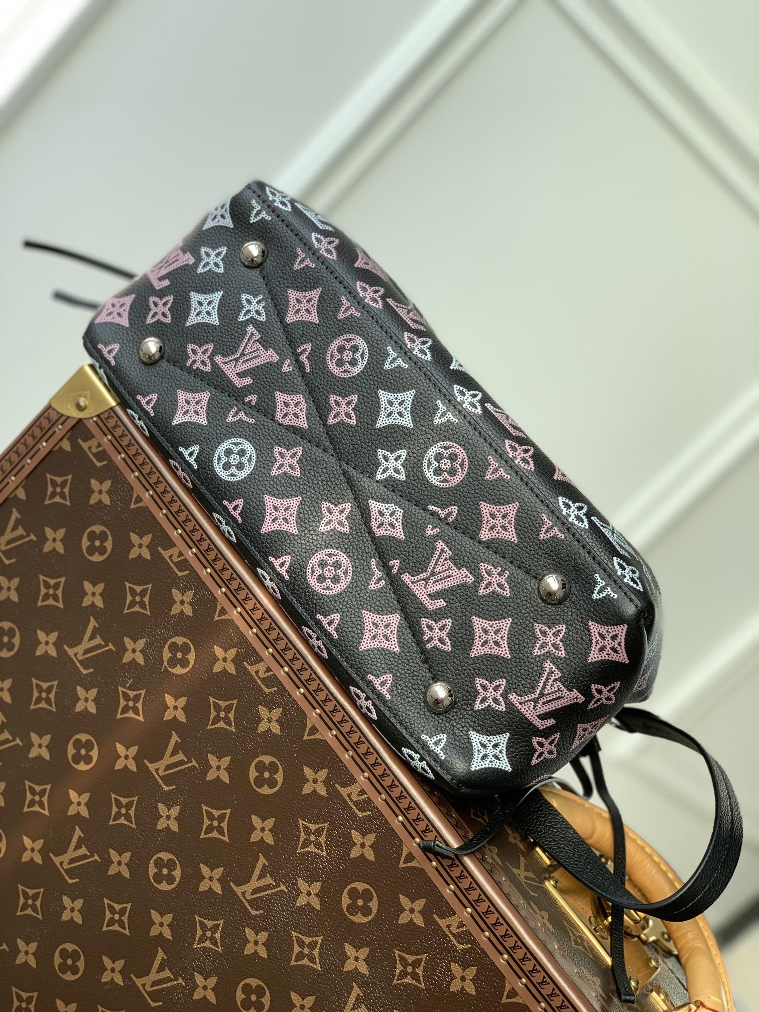 Louis Vuitton Bella Tote Bag-32*23*13CM