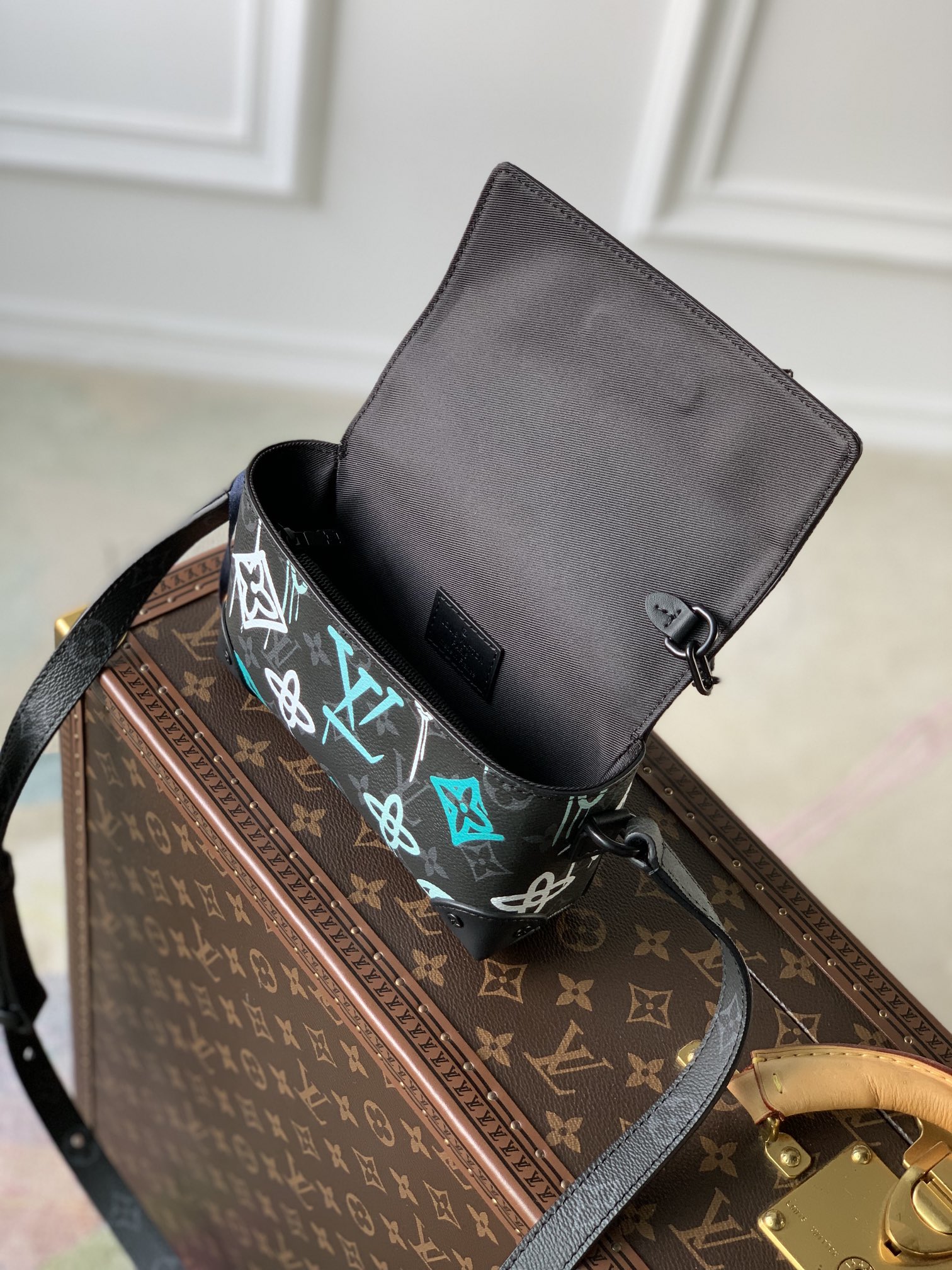Louis VuittonSteamer Bag-18x 11x 6.5CM