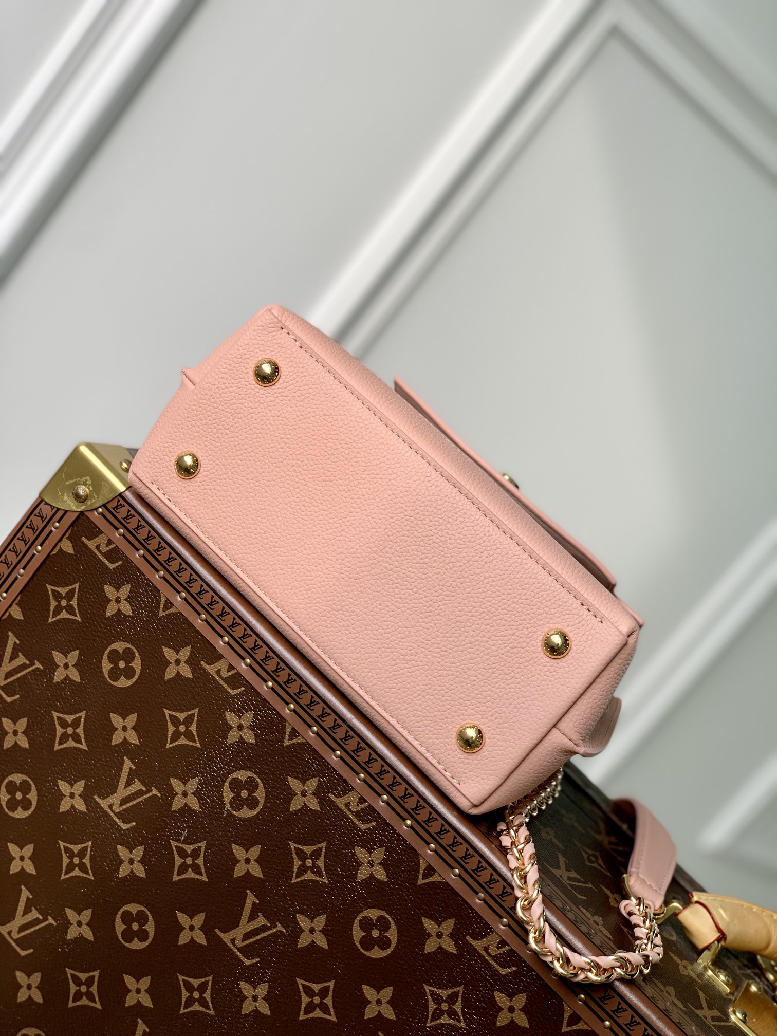 Louis Vuitton Lockme Ever 23x17x10CM Louis Vuitton Lockme Ever 23x17x10CM