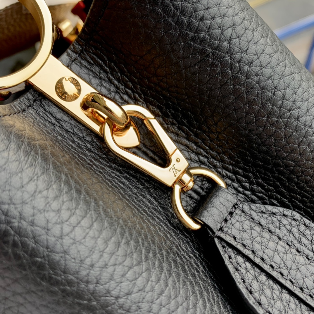 Louis Vuitton Capucines Bag-31.5*20*11CM