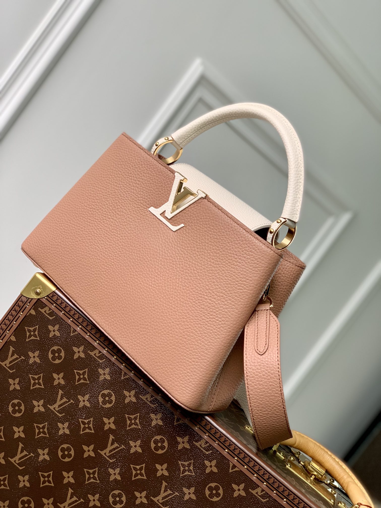 Louis Vuitton Capucines Bag-31.5*20*11CM