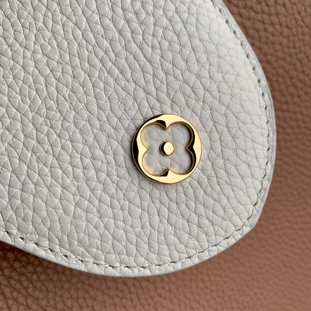 Louis Vuitton Capucines Bag-31.5*20*11CM