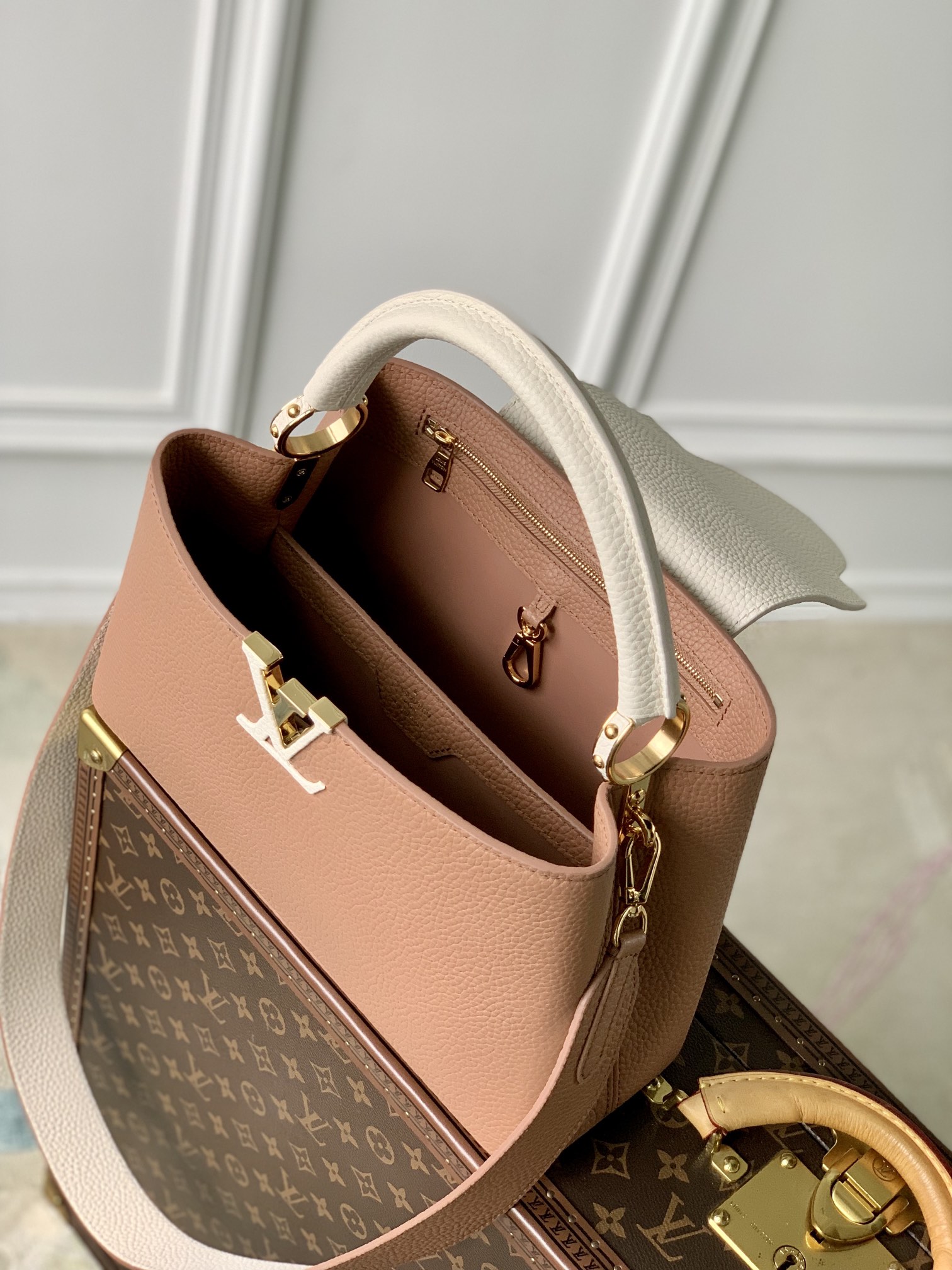 Louis Vuitton Capucines Bag-31.5*20*11CM