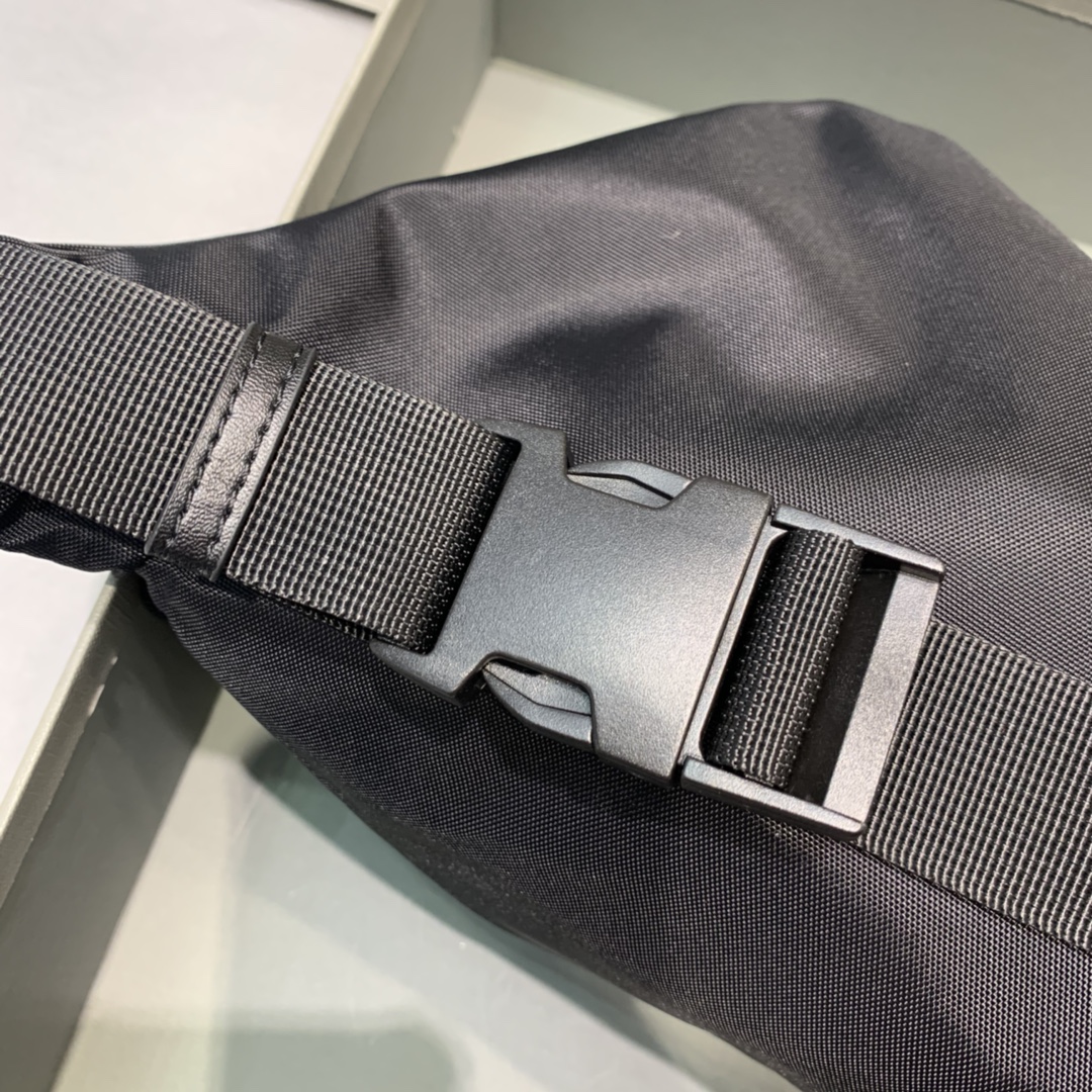 Balenciaga Wheel Logo Waist Bag-23*5*20CM