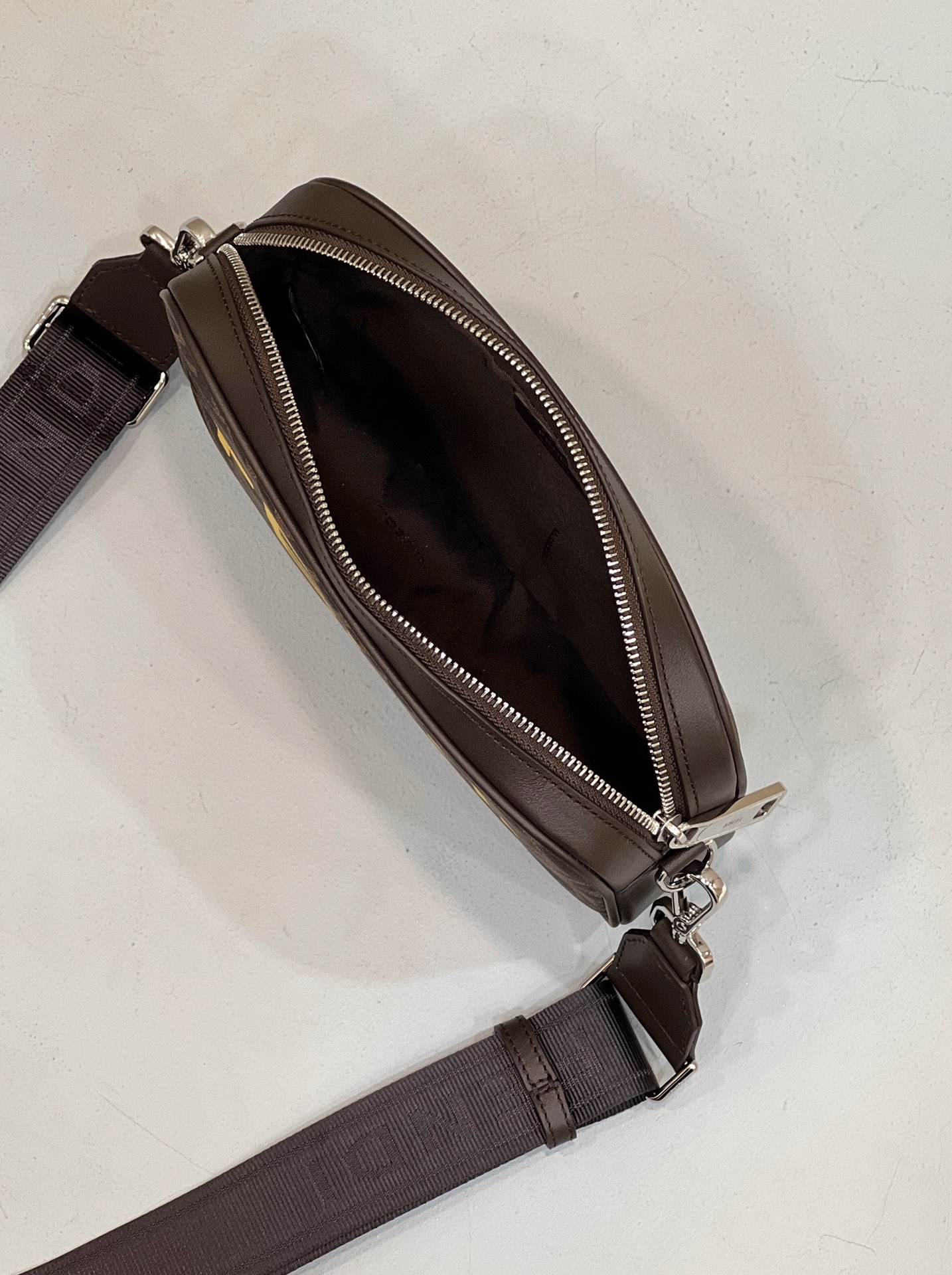 FendI Camera Bag-23.5x5x16CM