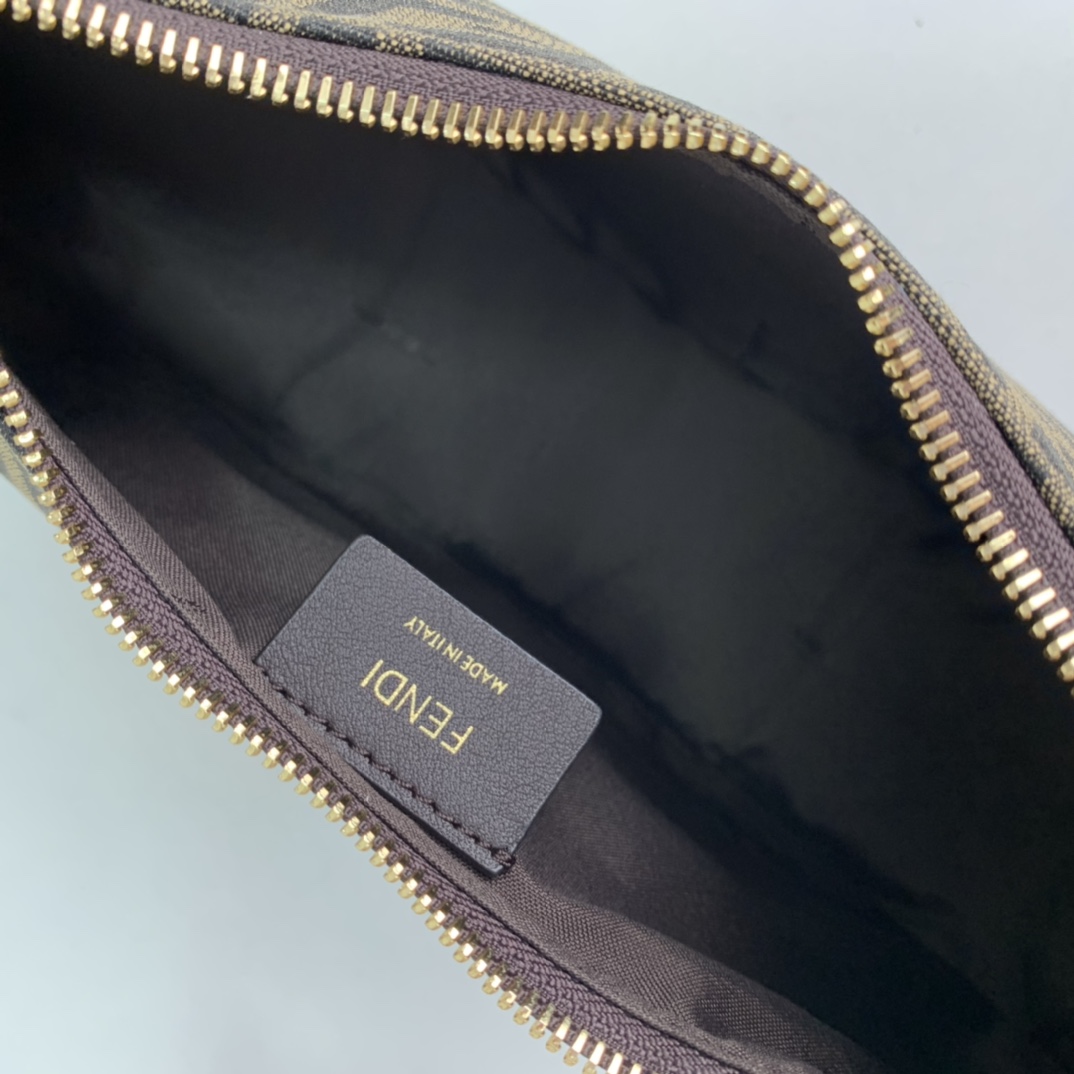 Fendi Graphy Bag-29 x24.5 x10CM