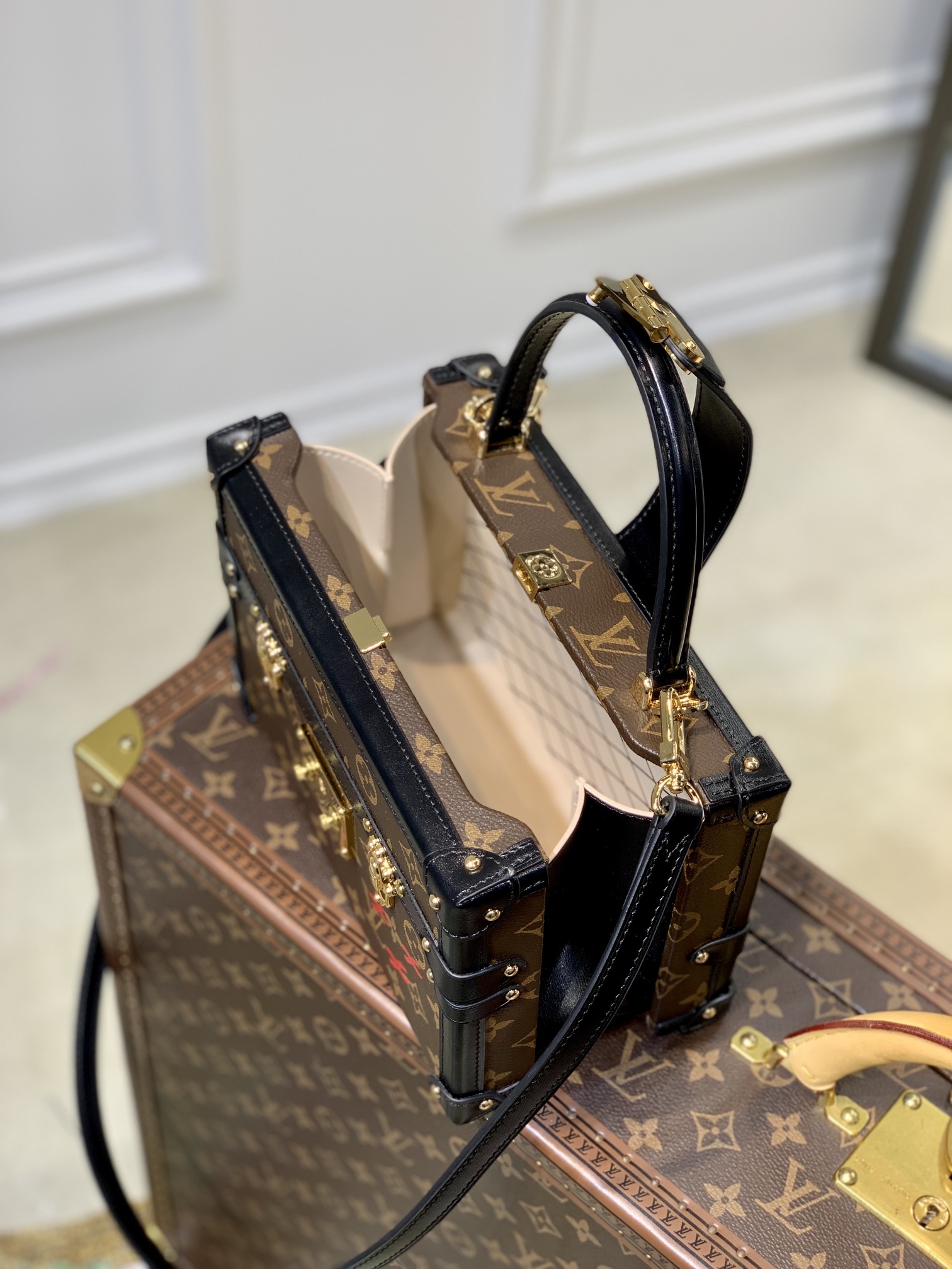 Louis Vuitton Petite Malle Handbags-24*16*13CM Louis Vuitton Petite Malle Handbags-24*16*13CM