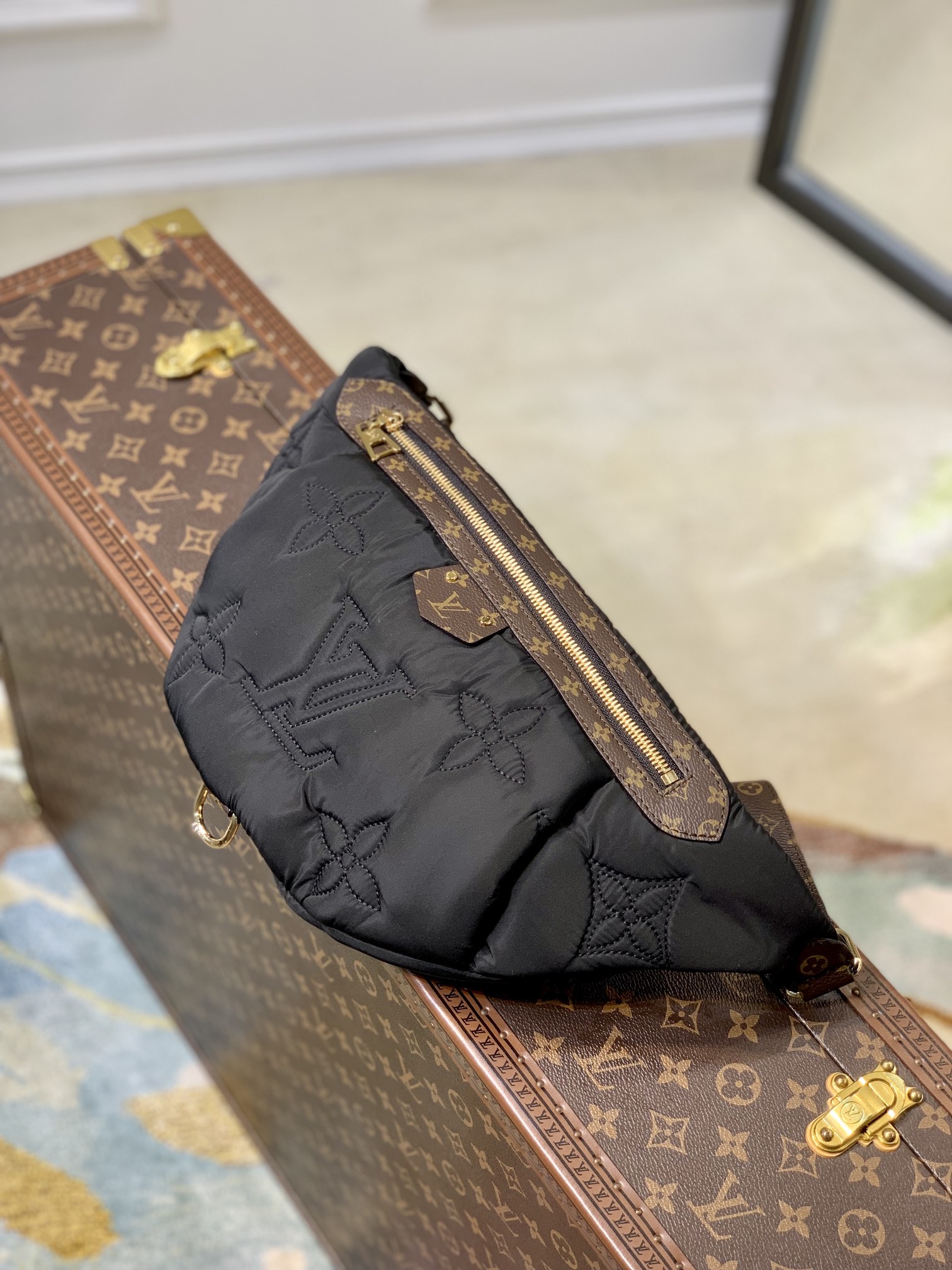 Louis Vuitton Pillow Maxi Bum Bag-44 x 24 x 7CM