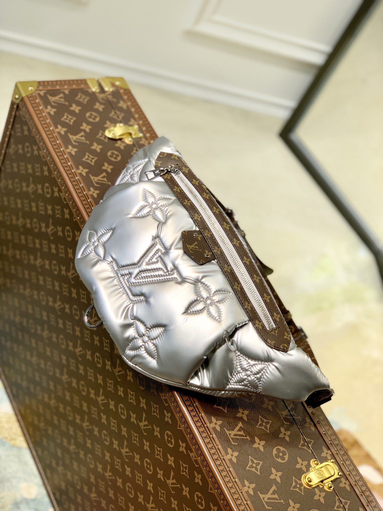 Louis Vuitton Pillow Maxi Bum Bag-44 x 24 x 7CM