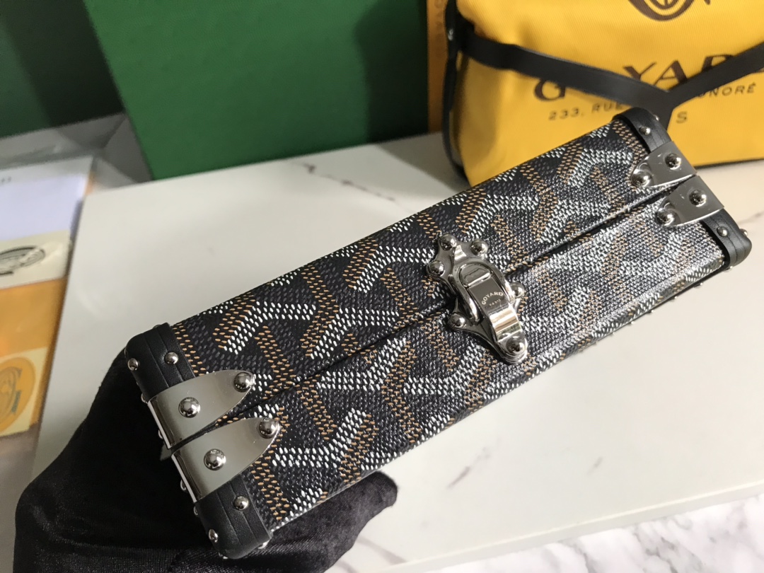 Goyard Minaudière Bags