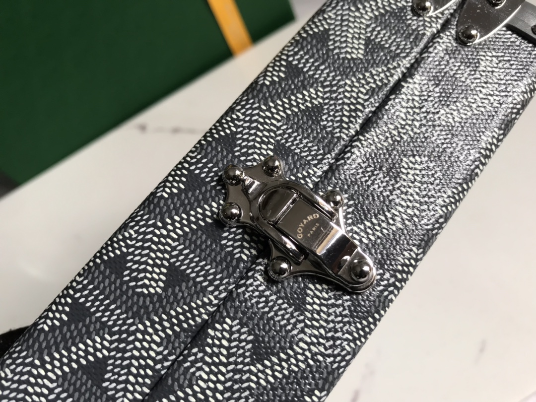 Goyard Minaudière Bags