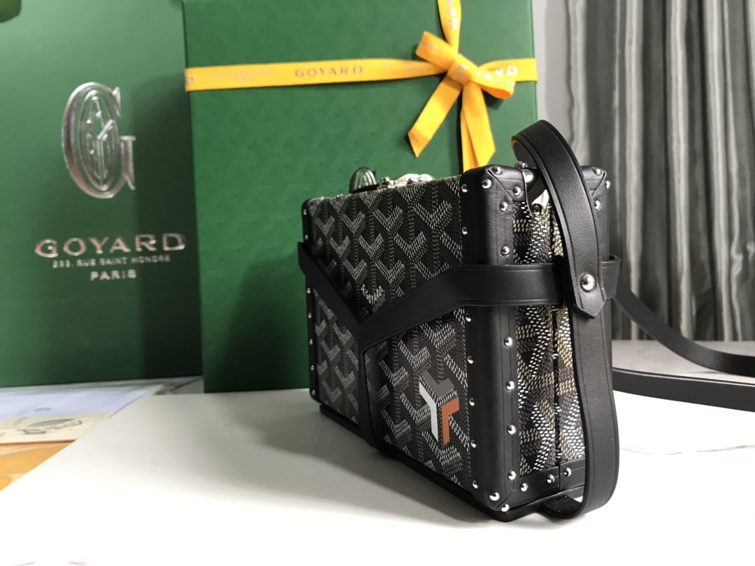 Goyard Minaudière Bags