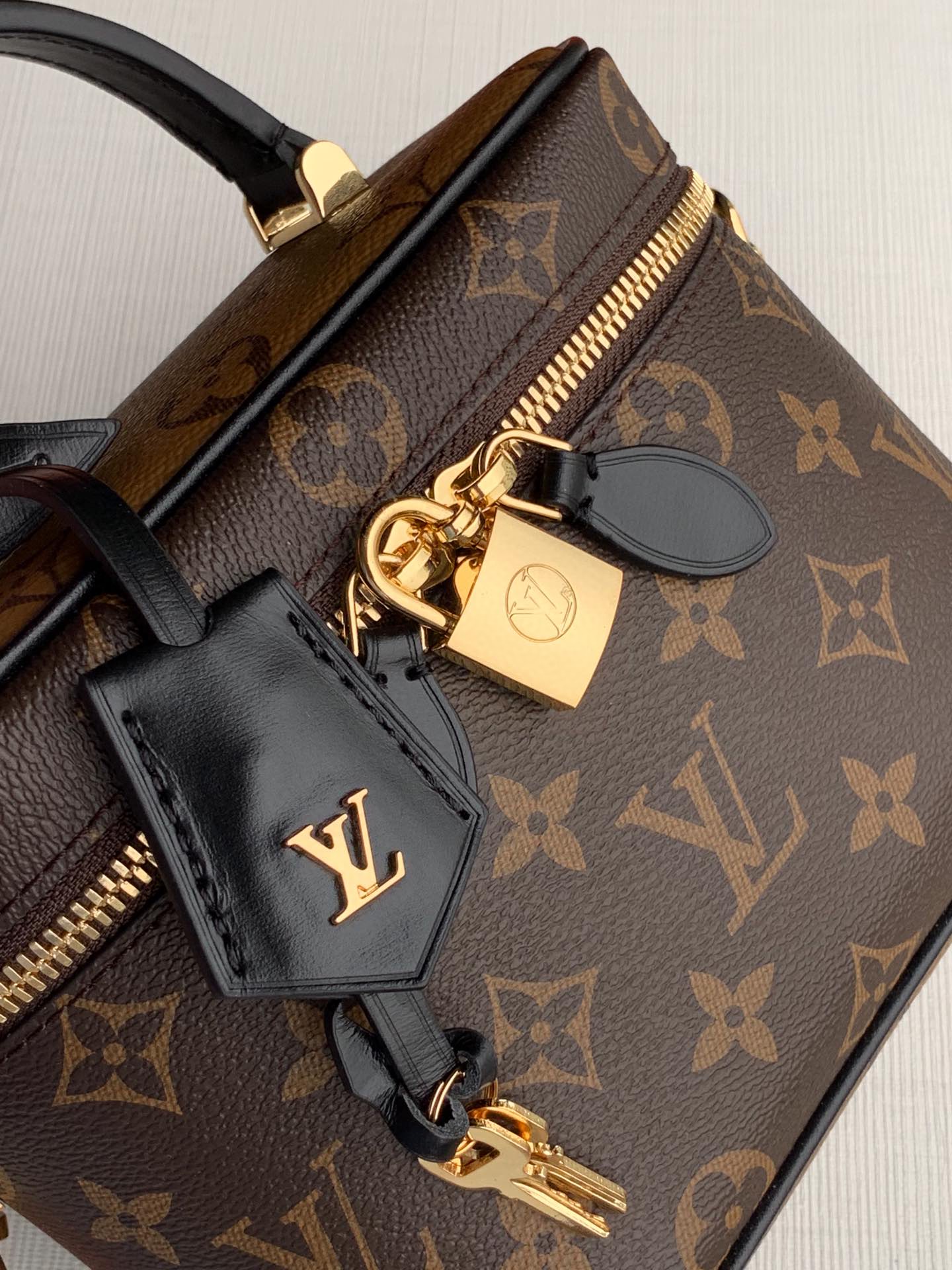 Louis Vuitton Vanity-14*19*10CM