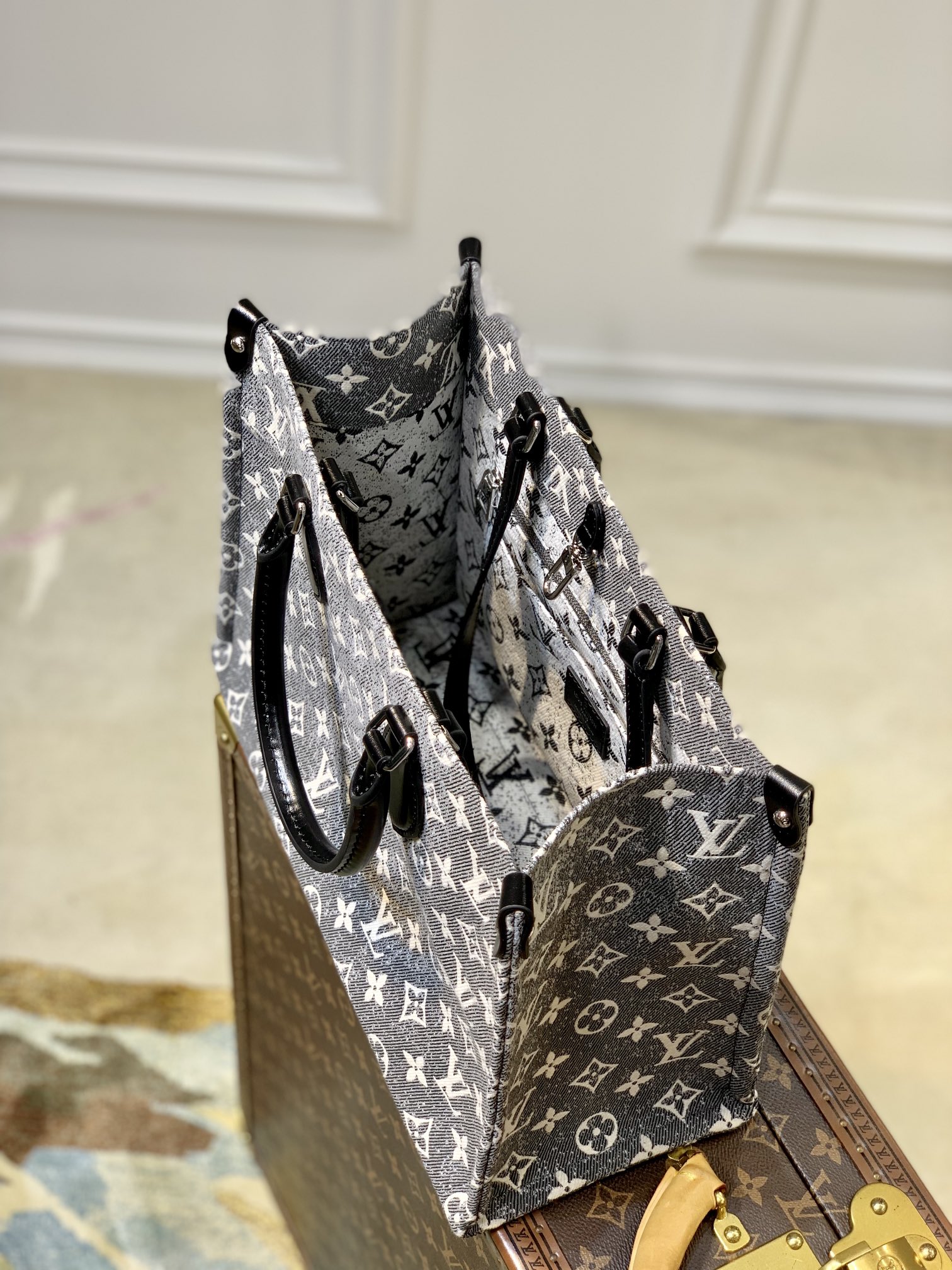 Louis Vuitton Onthego Handbag-35*27*14CM