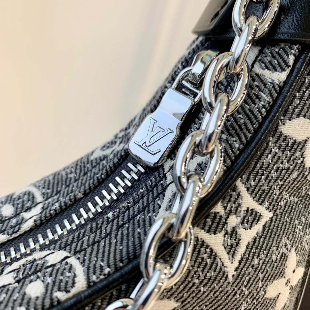 Louis Vuitton Loop Handbags-M40511-23*13*6CM