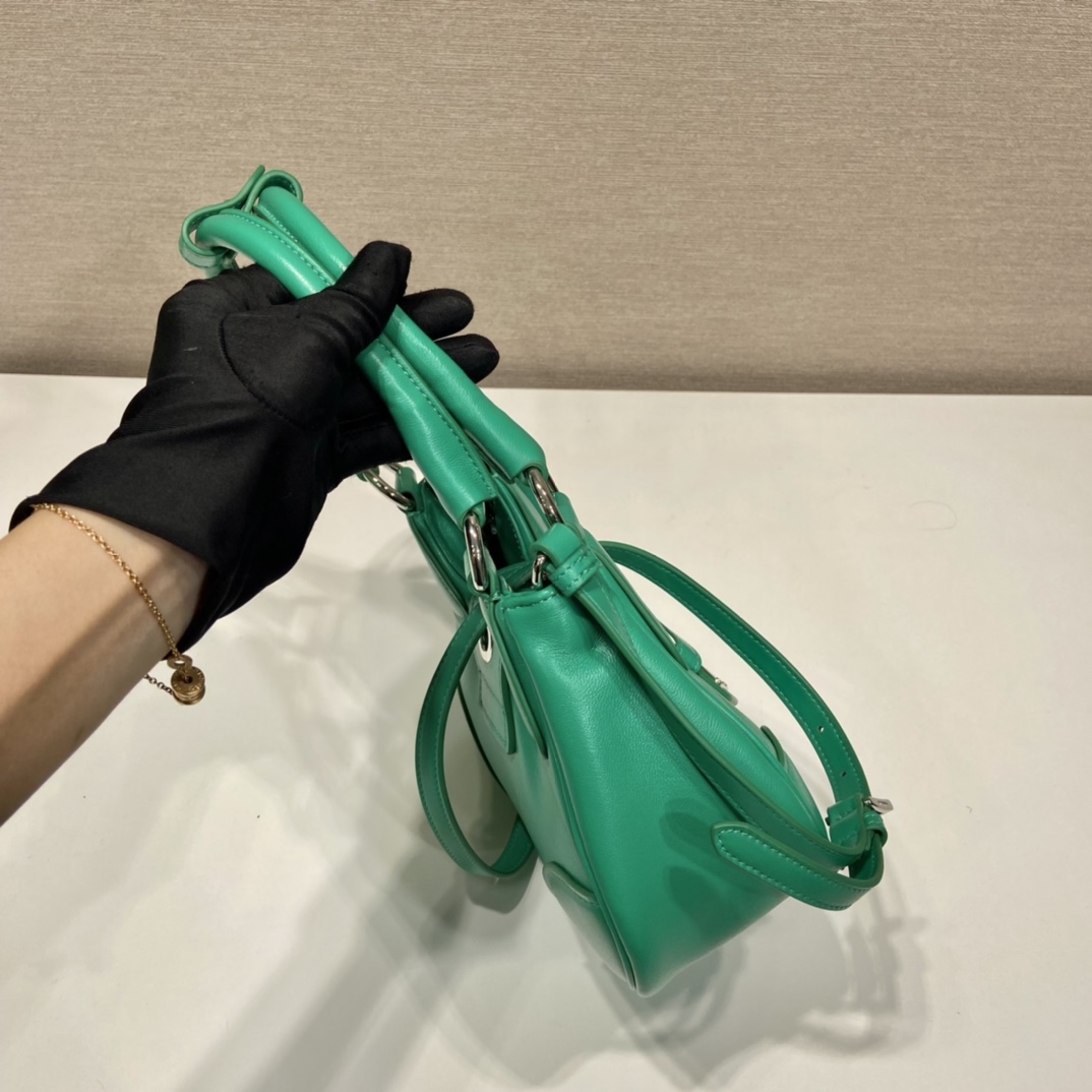 Prada Moon Handbags 1BA381-22.5*16*7.5CM Prada Moon Handbags 1BA381-22.5*16*7.5CM