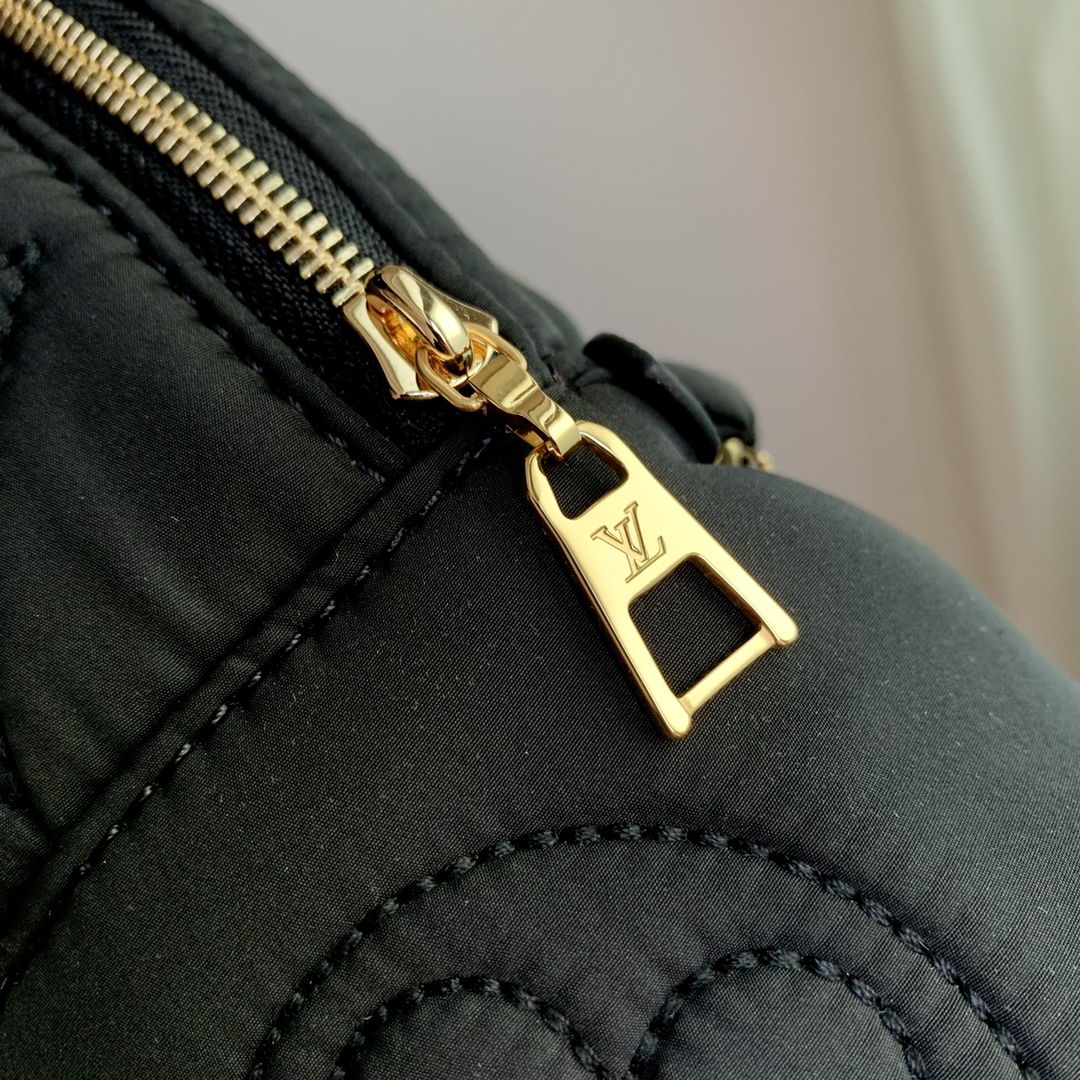 Louis Vuitton Pillow Palm Springs Backpack-17 x 22 x 10CM