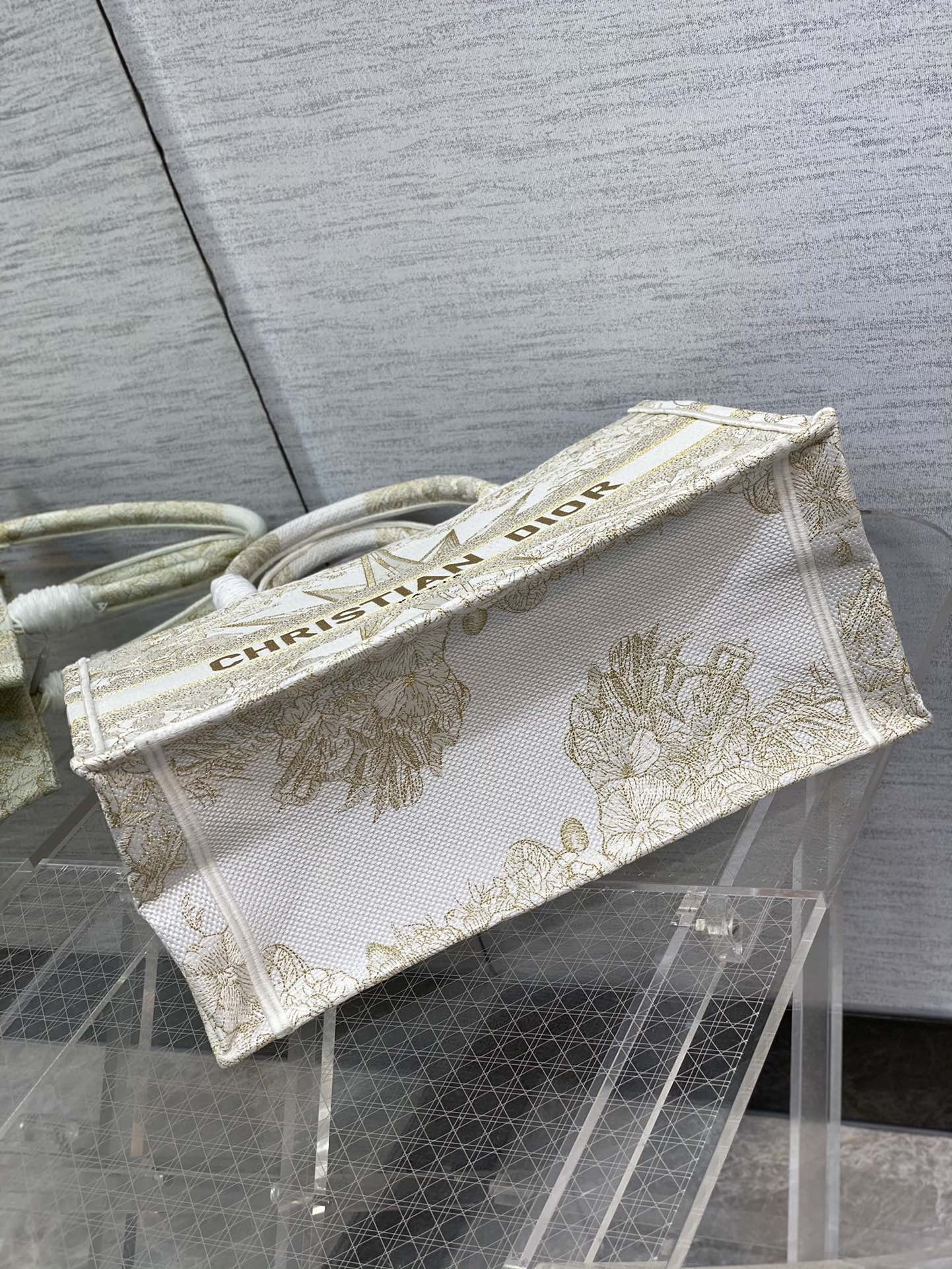 Diro Small Book Tote-36*18*28CM