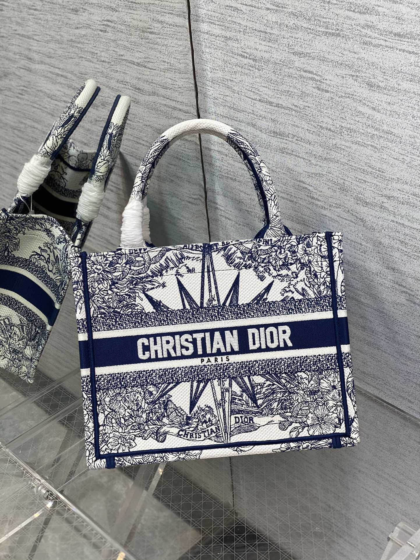 Diro Small Book Tote-26*8*22CM