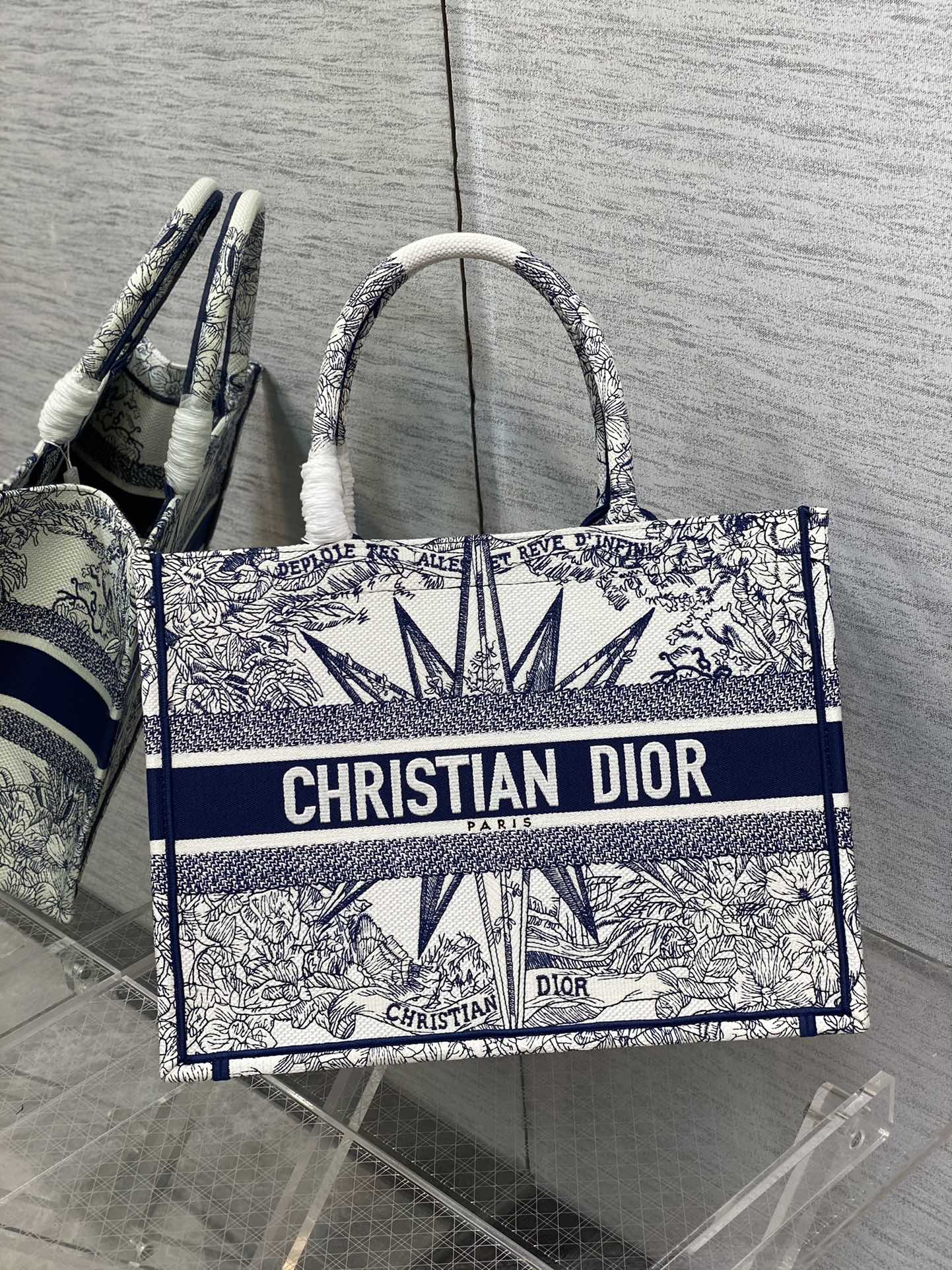 Diro Small Book Tote-36*18*28CM