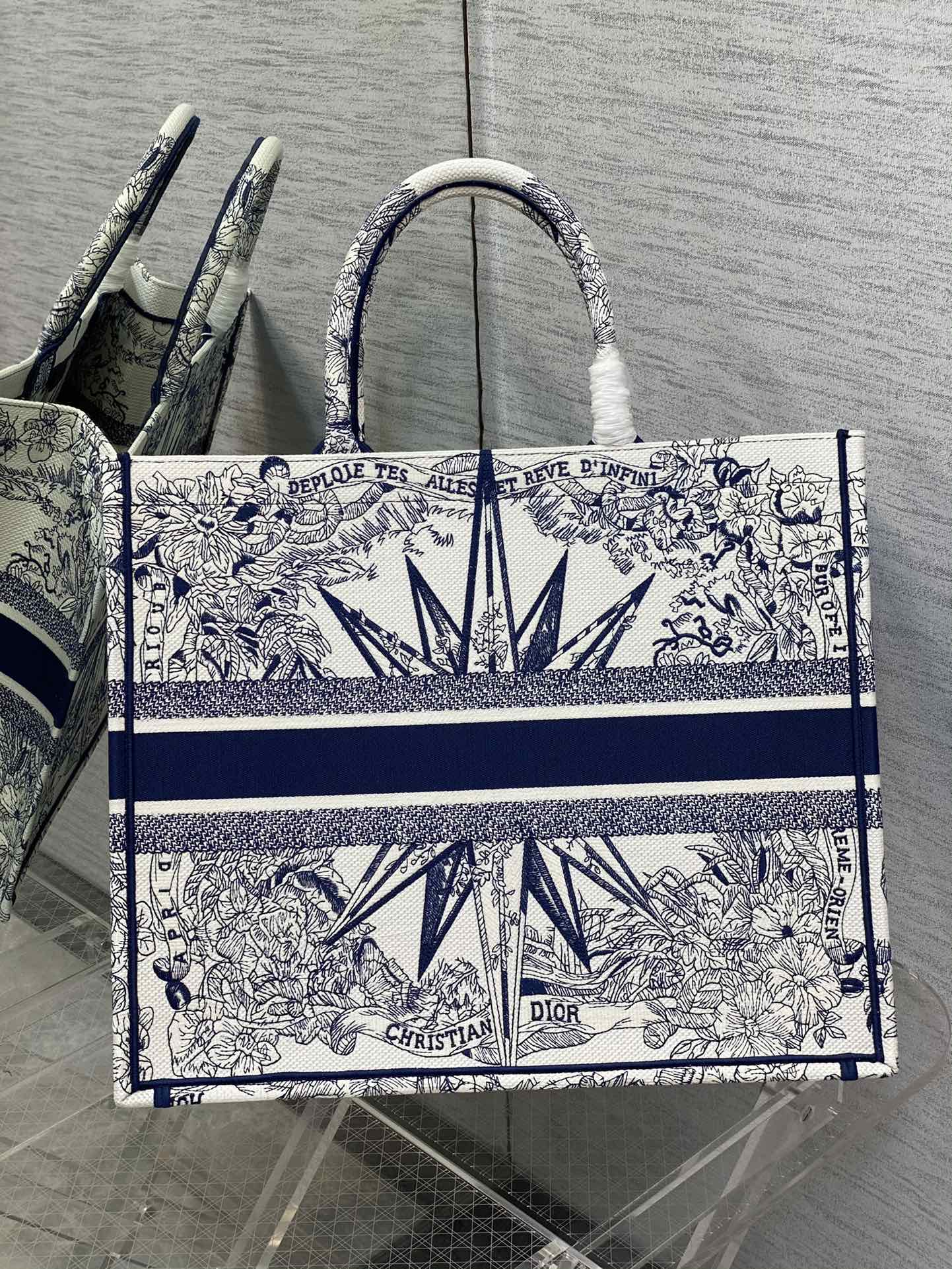Diro Book Tote Bags-42*32*5CM