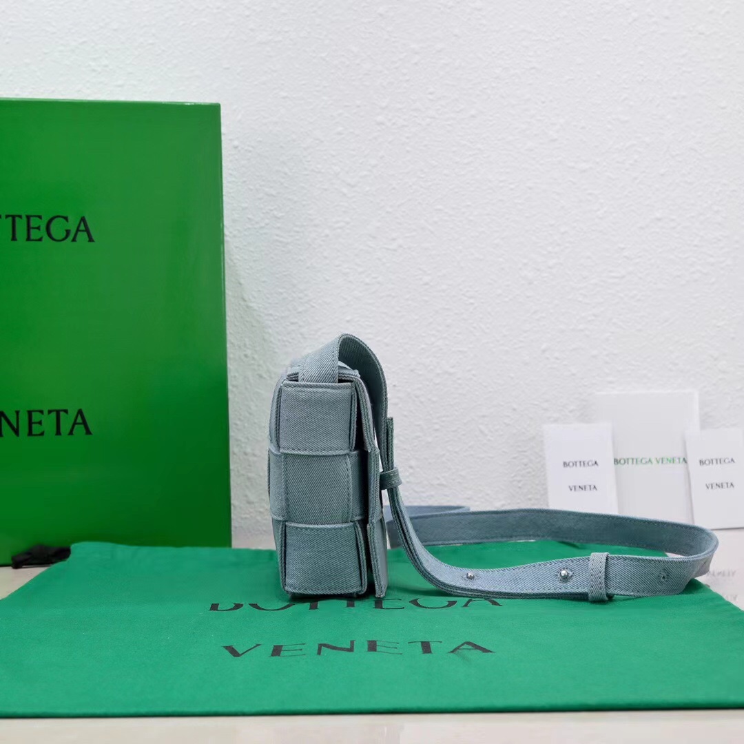 Bottega Veneta Cassette Bag-23x15x6CM