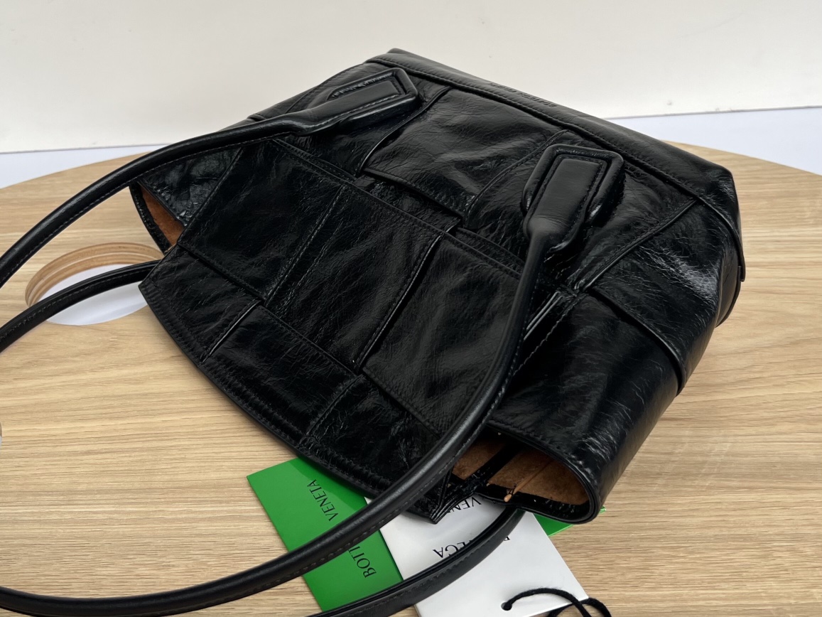 Bottega Veneta Arco Bag-23x21X9CM