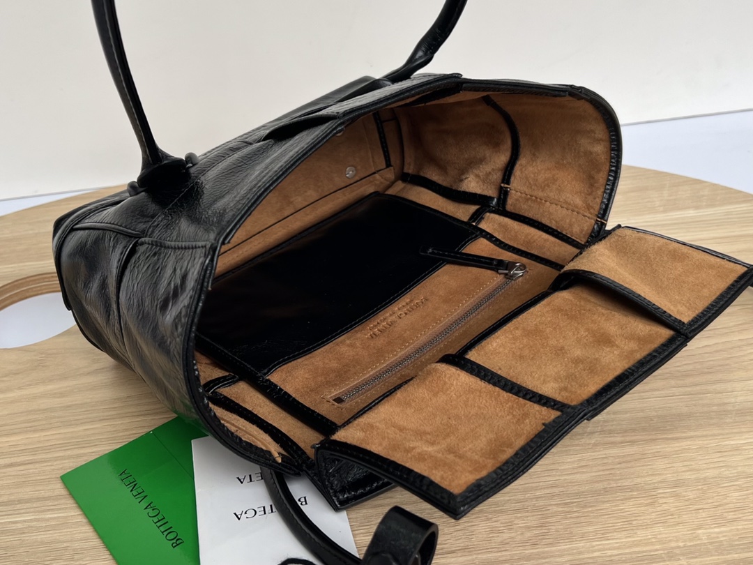 Bottega Veneta Arco Bag-23x21X9CM
