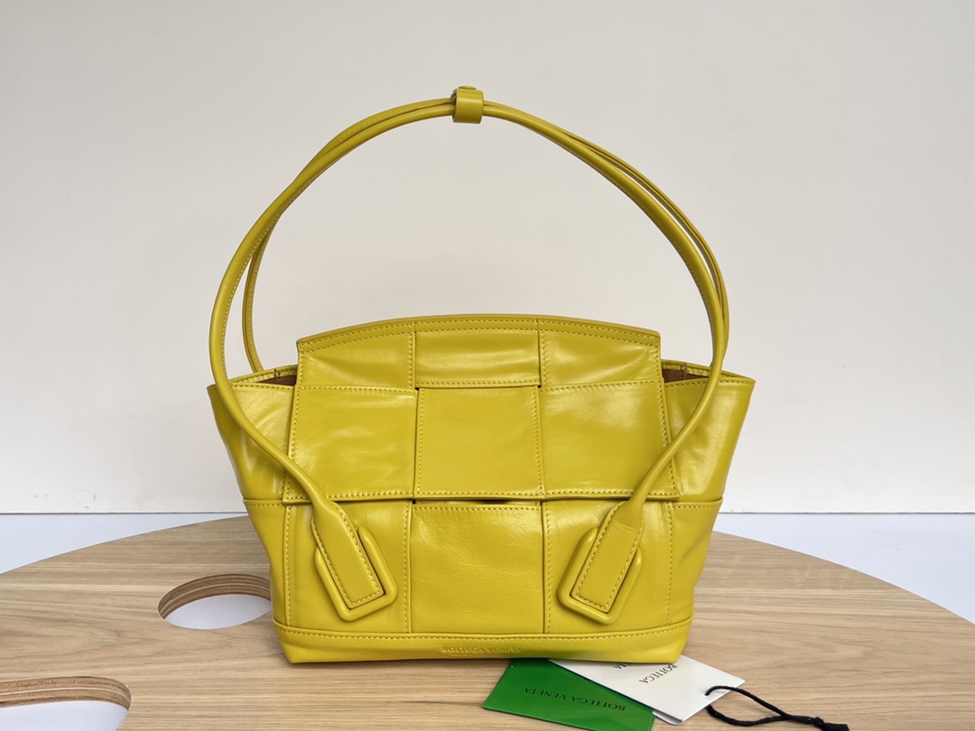 Bottega Veneta Arco Bag-23x21X9CM
