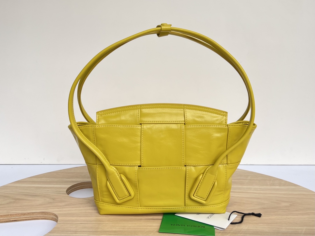 Bottega Veneta Arco Bag-23x21X9CM